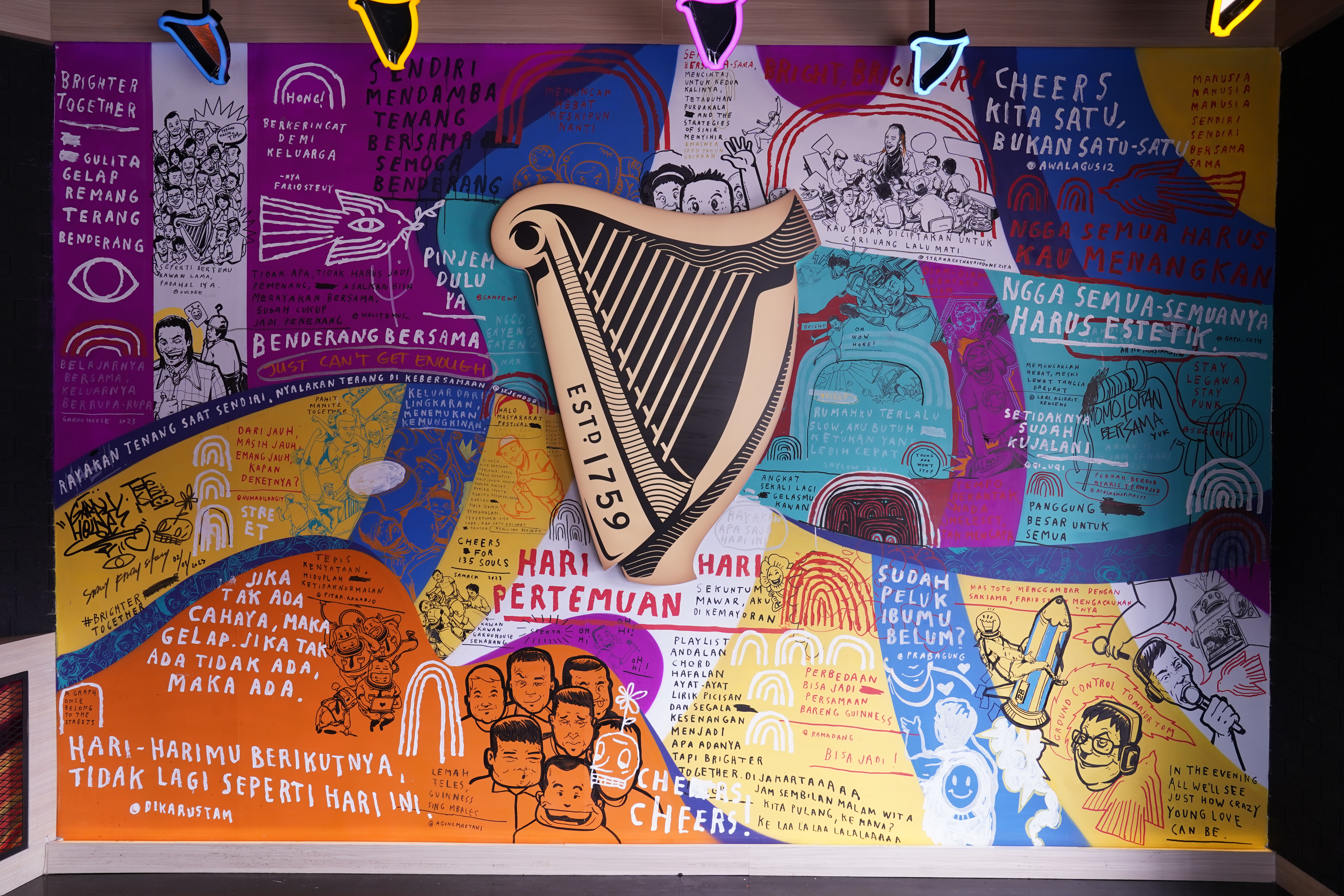 Salah satu bentuk kolaborasi buat karya jadi nyata