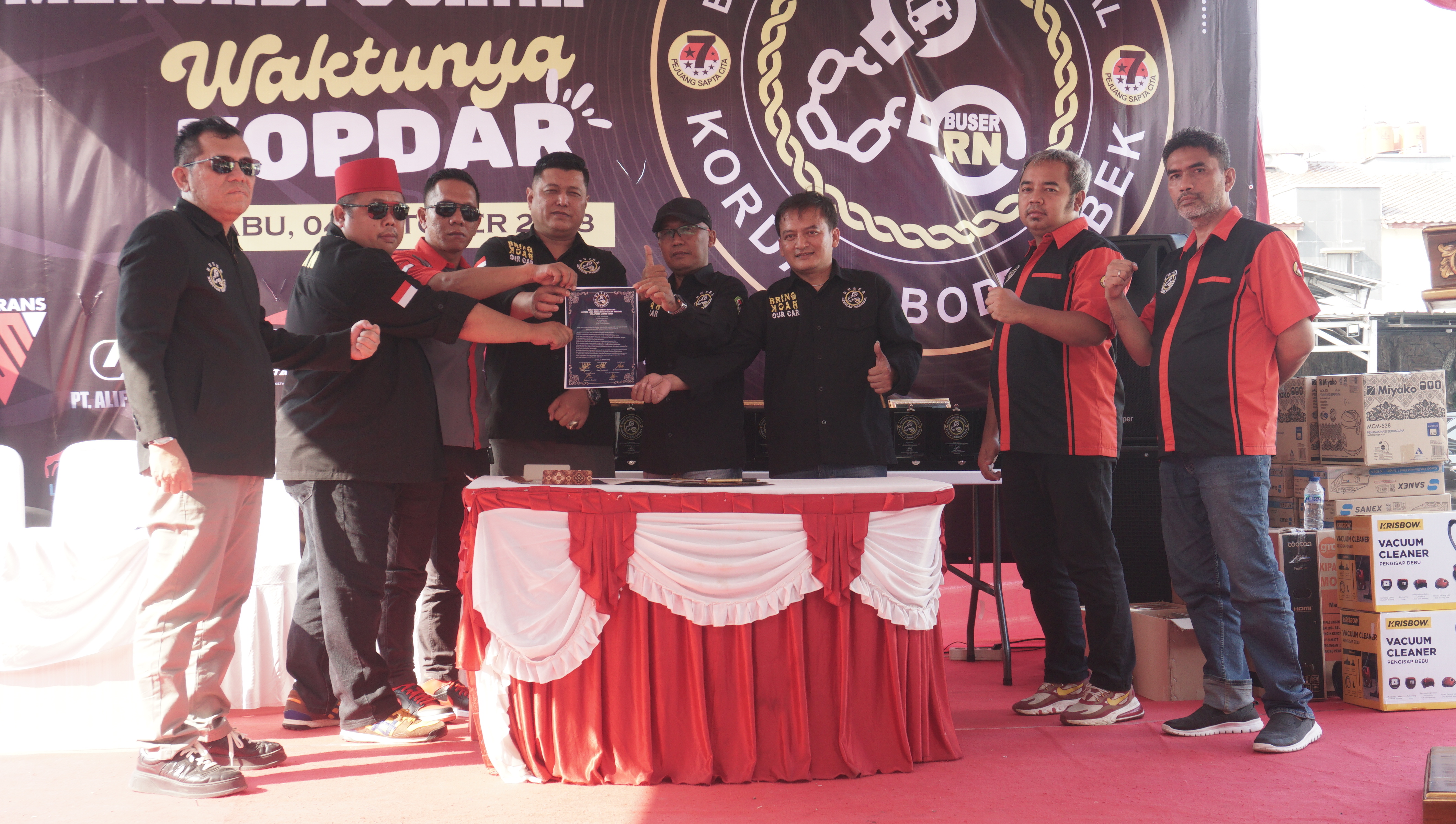 Relawan BRN (Buser Rent Car Nasional) dan lima Korda BRN menggelar pertemuan di Jakarta, Rabu (4/10). 