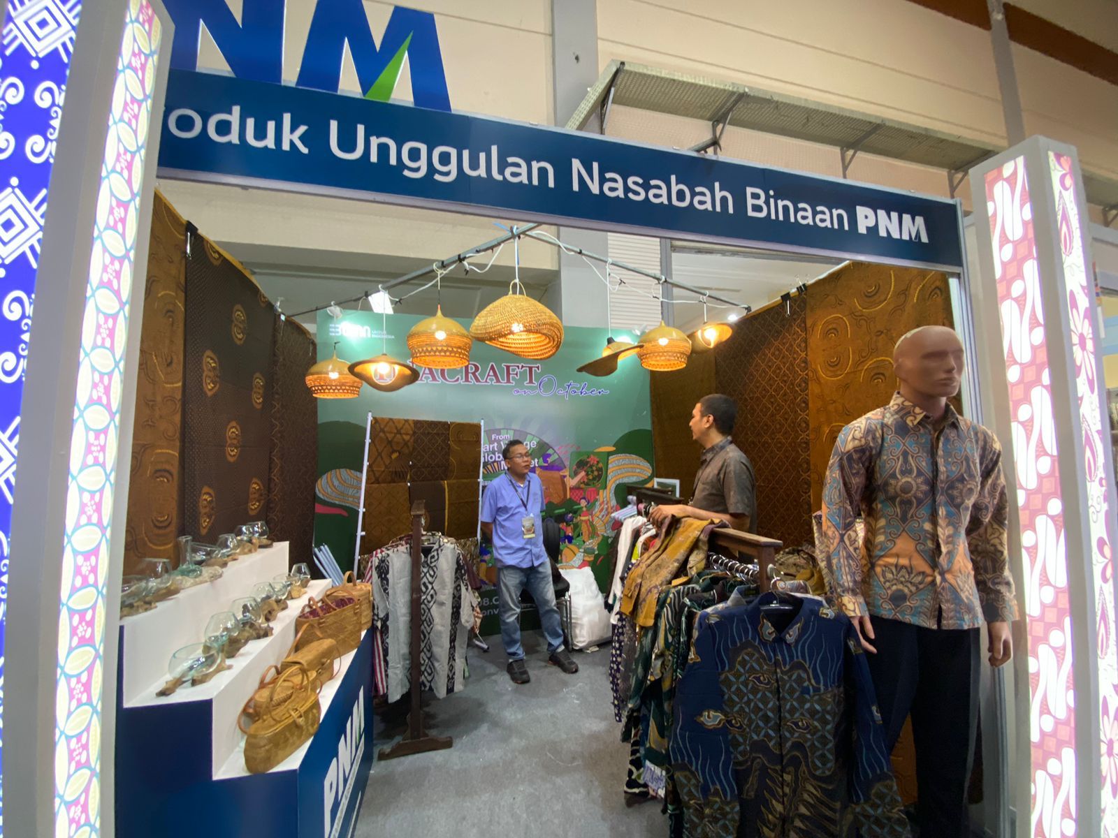 Produk UMKM unjuk produk di Inacraft 2023