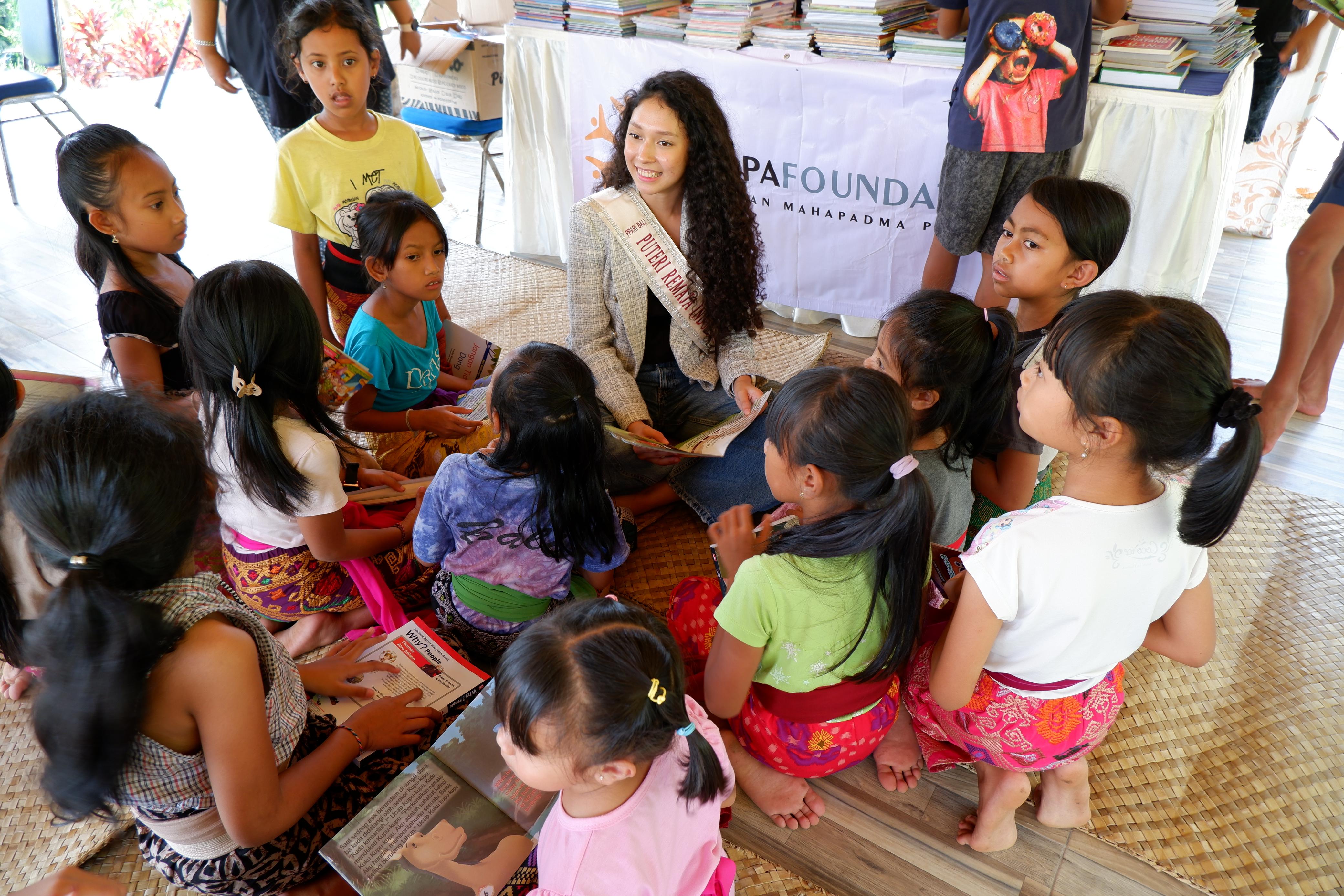Hari Literasi Internasional, MaPa Foundation Donasikan Ratusan Buku