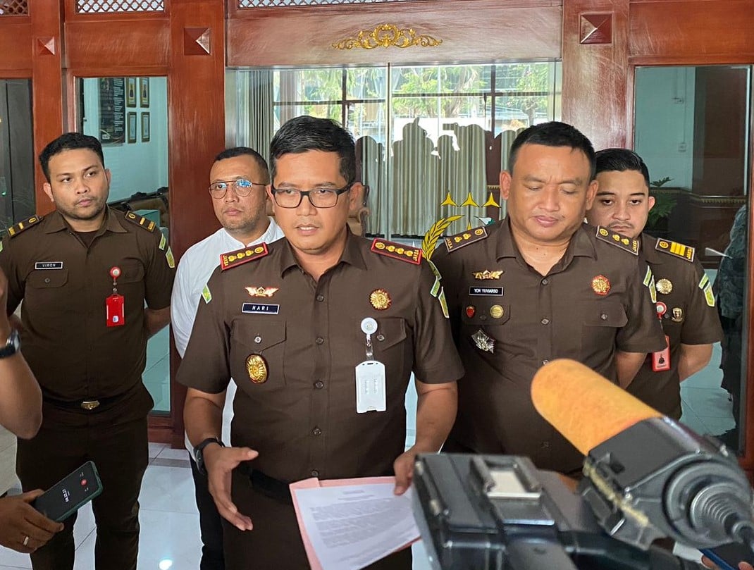 Kepala Kejaksaan Negeri Jakarta Pusat Hari Wibowo memberikan keterangan pers terkait pengungkapan proyek fiktif anak usaha PTPN.