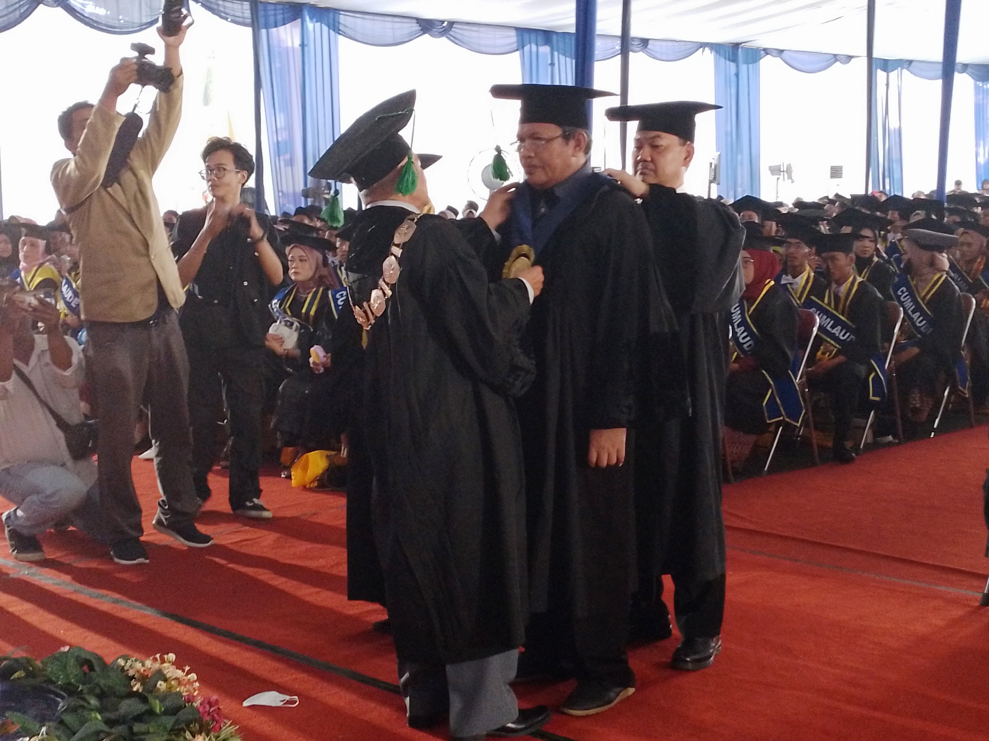 Unwidha Klaten Kukuhkan Dua Guru Besar dan Wisuda 431 Lulusan