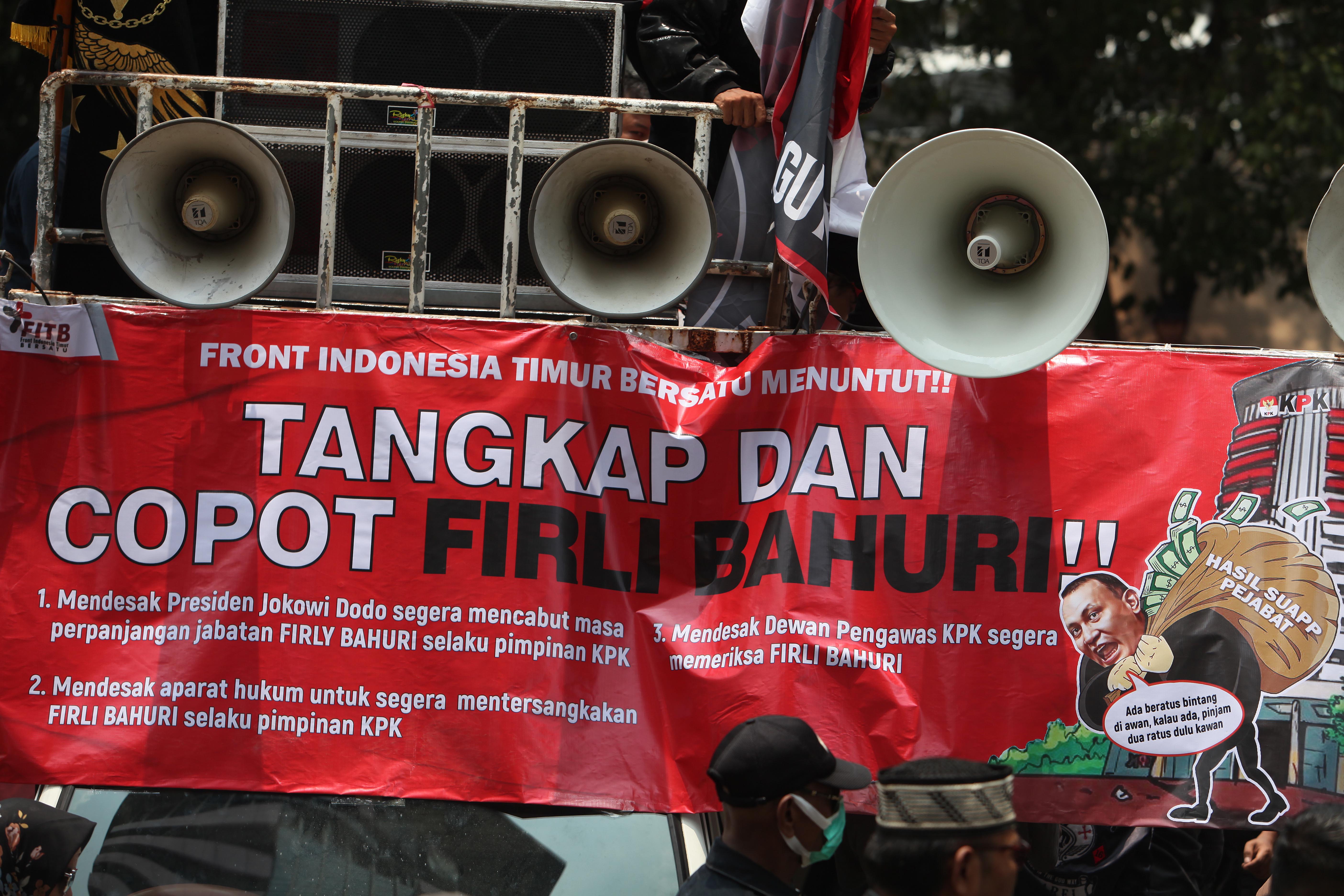 Berkelit Peras Mentan, Ketua KPK Firli Bahuri Diduga Mencari Simpati Publik