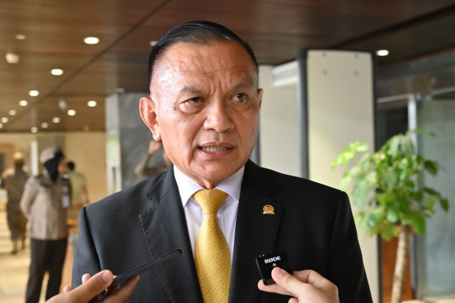 Wakil Ketua DPR RI Lodewijk F Paulus.