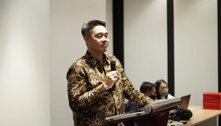 Direktur Eksekutif ETOS Indonesia Institute, Iskandarsyah