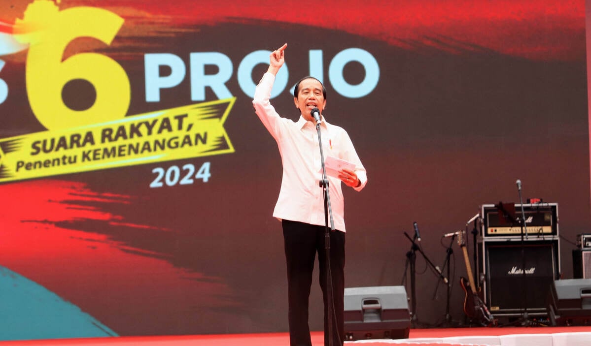 Presiden Joko Widodo memberikan sambutan dalam Rakernas VI Projo di Indonesia Arena GBK, Jakarta.