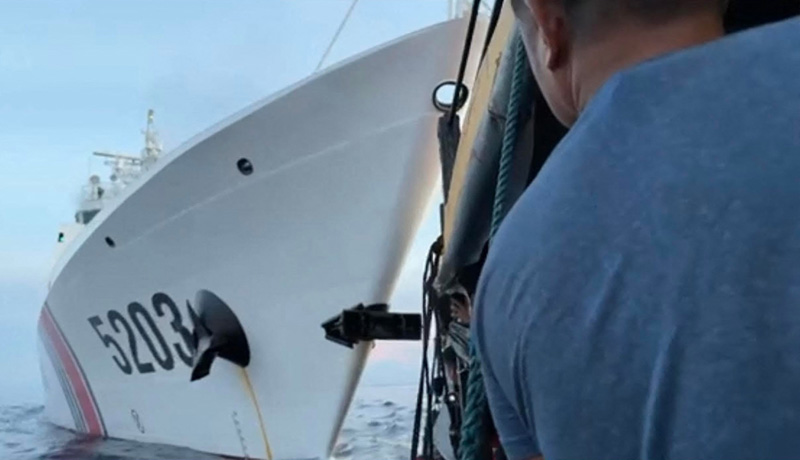 Tabrakan antara kapal Filipina dan Tiongkok terjadi di Laut China Selatan.