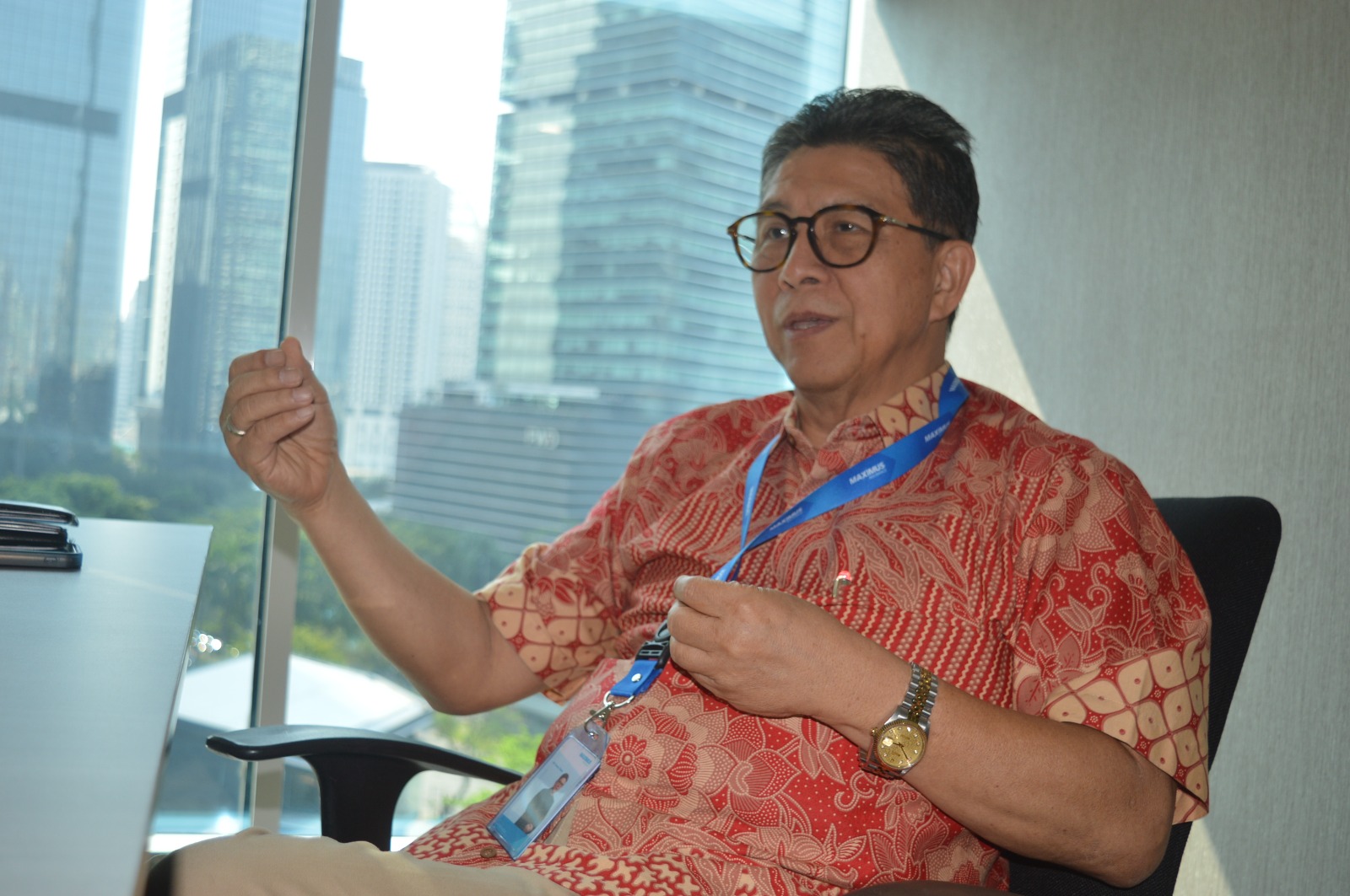 Bacaleg PSI Dapil Sulut, Denny Tewu