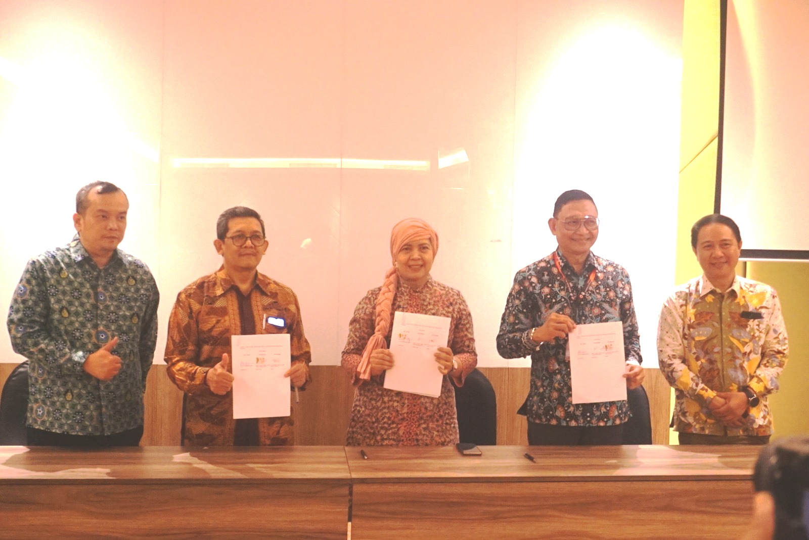 Acara penandatanganan perjanjian kerja sama antara IPHUIN, Perdosri, dan Perdokhi di Kota Malang, Jatim, Sabtu (7/10). 