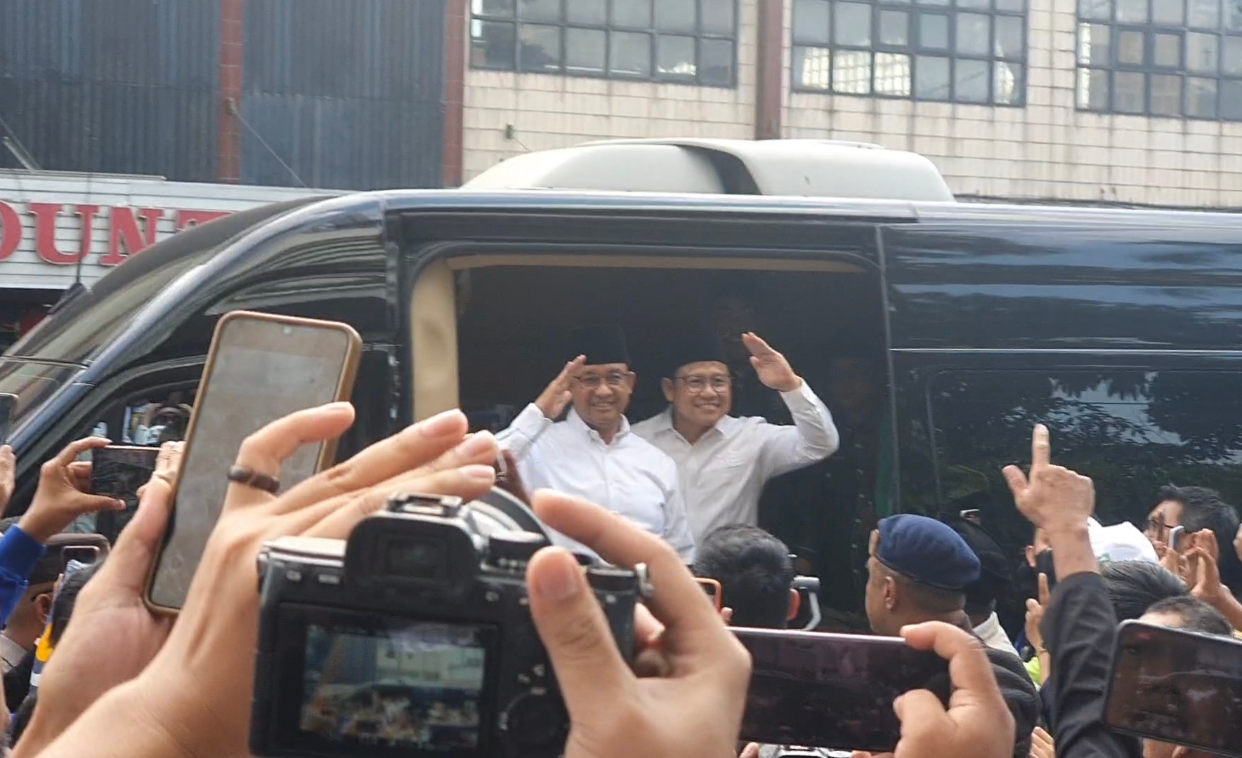 Anies Baswedan dan Cak Imin daftar ke KPU