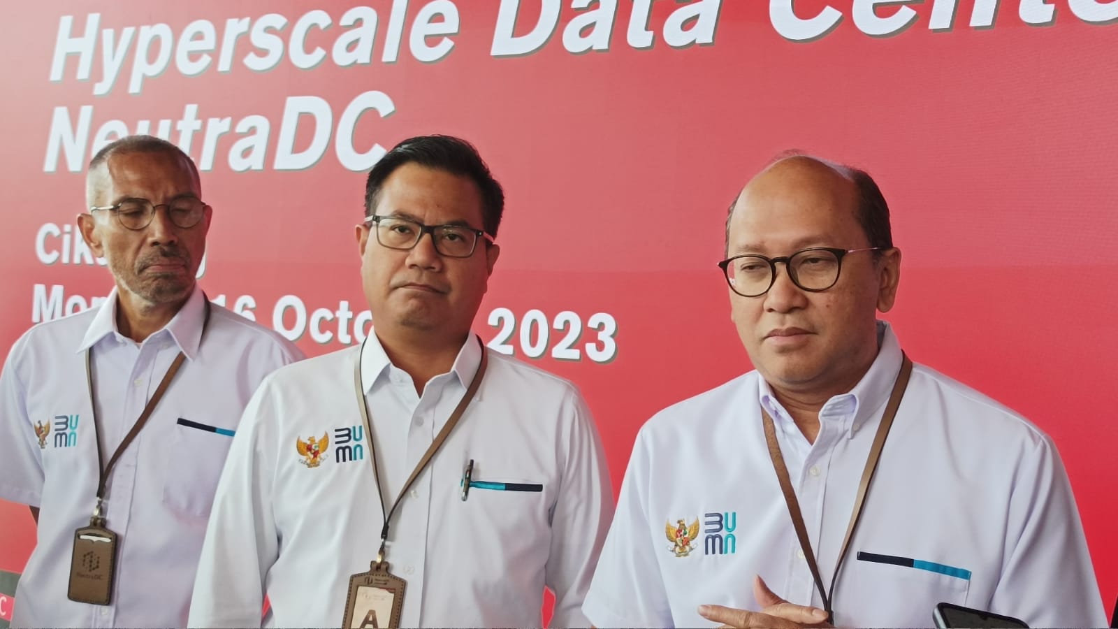 Wamen BUMN Rosan Perkasa  Roeslani (kanan) mendorong Telkom kuasai bisnis data center