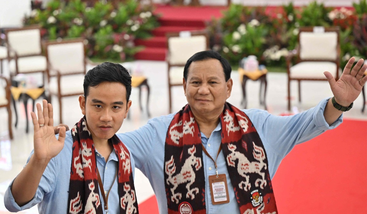 Gibran Rakabuming Raka dan Prabowo Subianto.