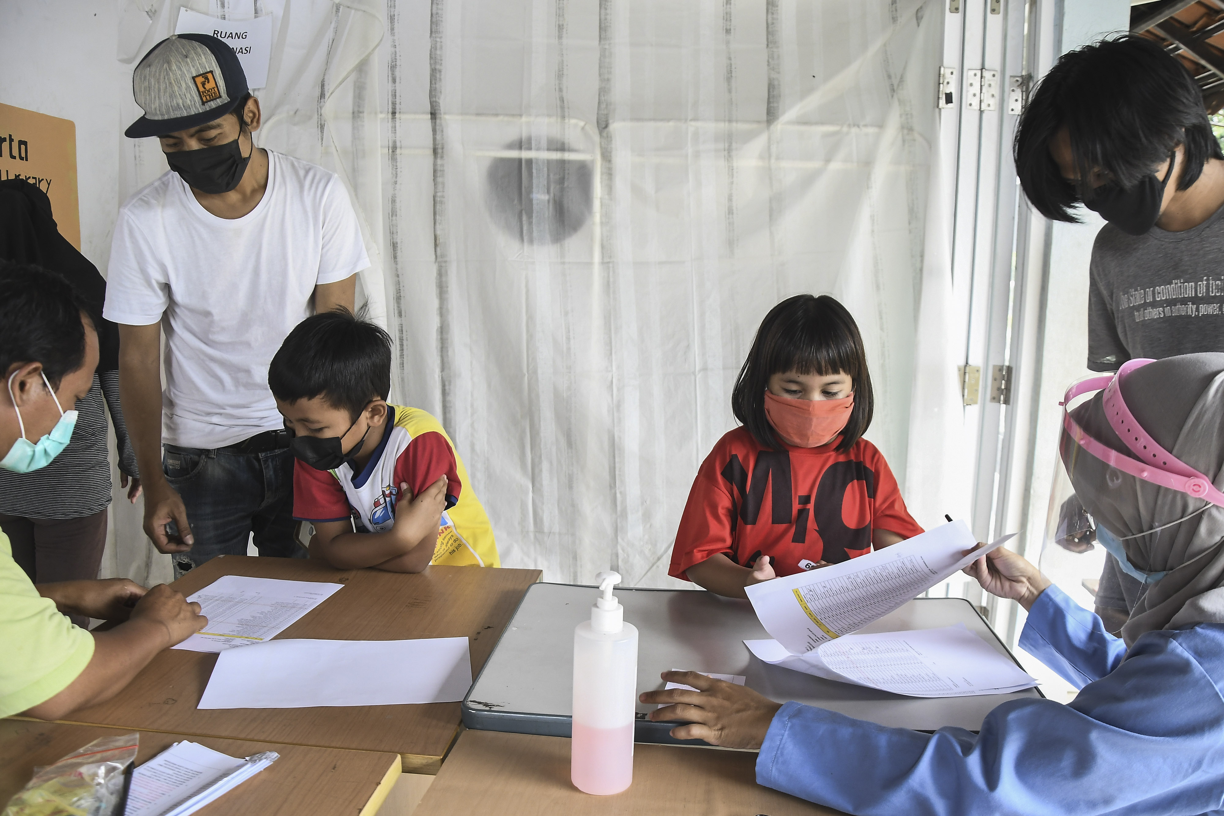 Imunisasi difteri di Jakarta