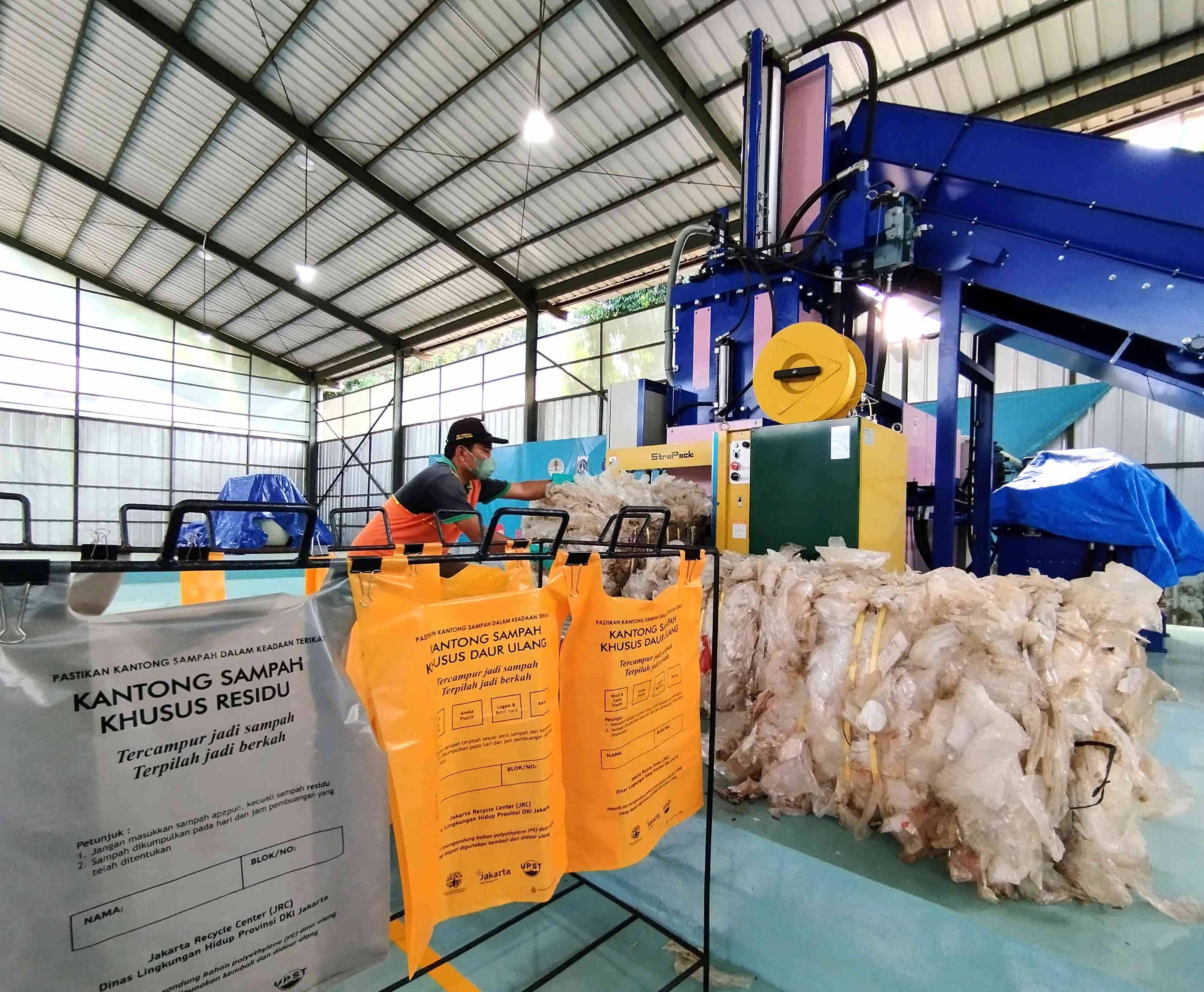 Kebiasaan Kelola Sampah Harus Dimulai Sejak Kecil