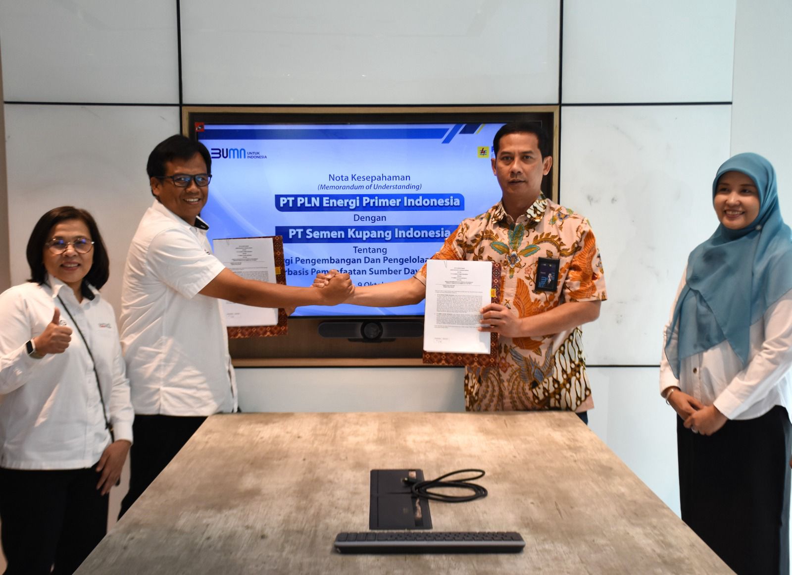 MoU antara PLN EPI dan Semen Kupang Indonesia