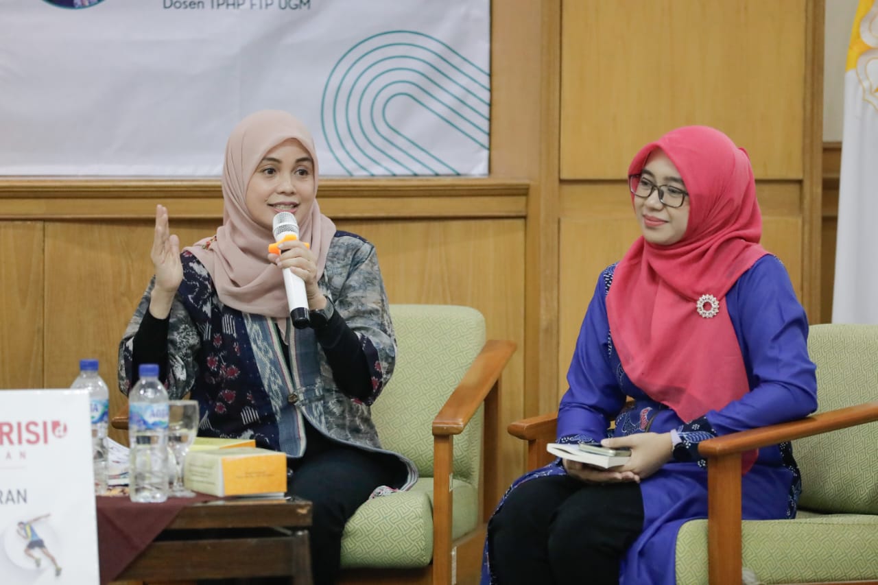 Jadi Pembicara di UGM, Atikoh Soroti Dampak Hoaks soal Gizi dan Kesehatan