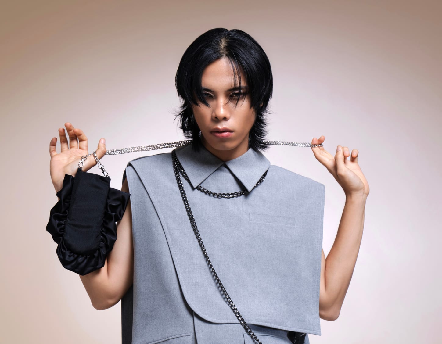 Kolaborasi Digimap dan desainer Yogie Pratama hadirkan tas untuk iphone 15