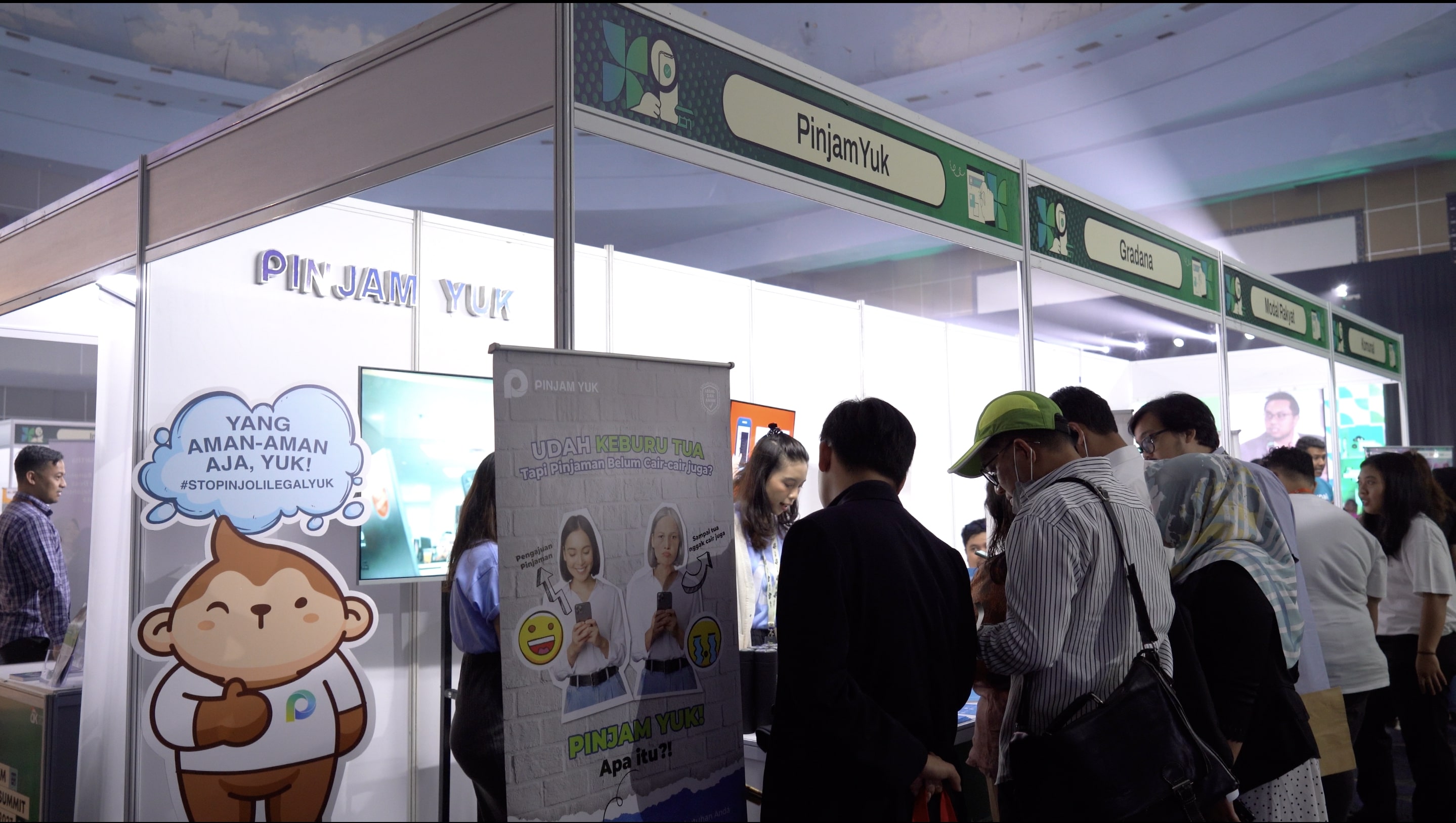 Booth Pinjam Yuk di AFPI UMKM Summit 2023