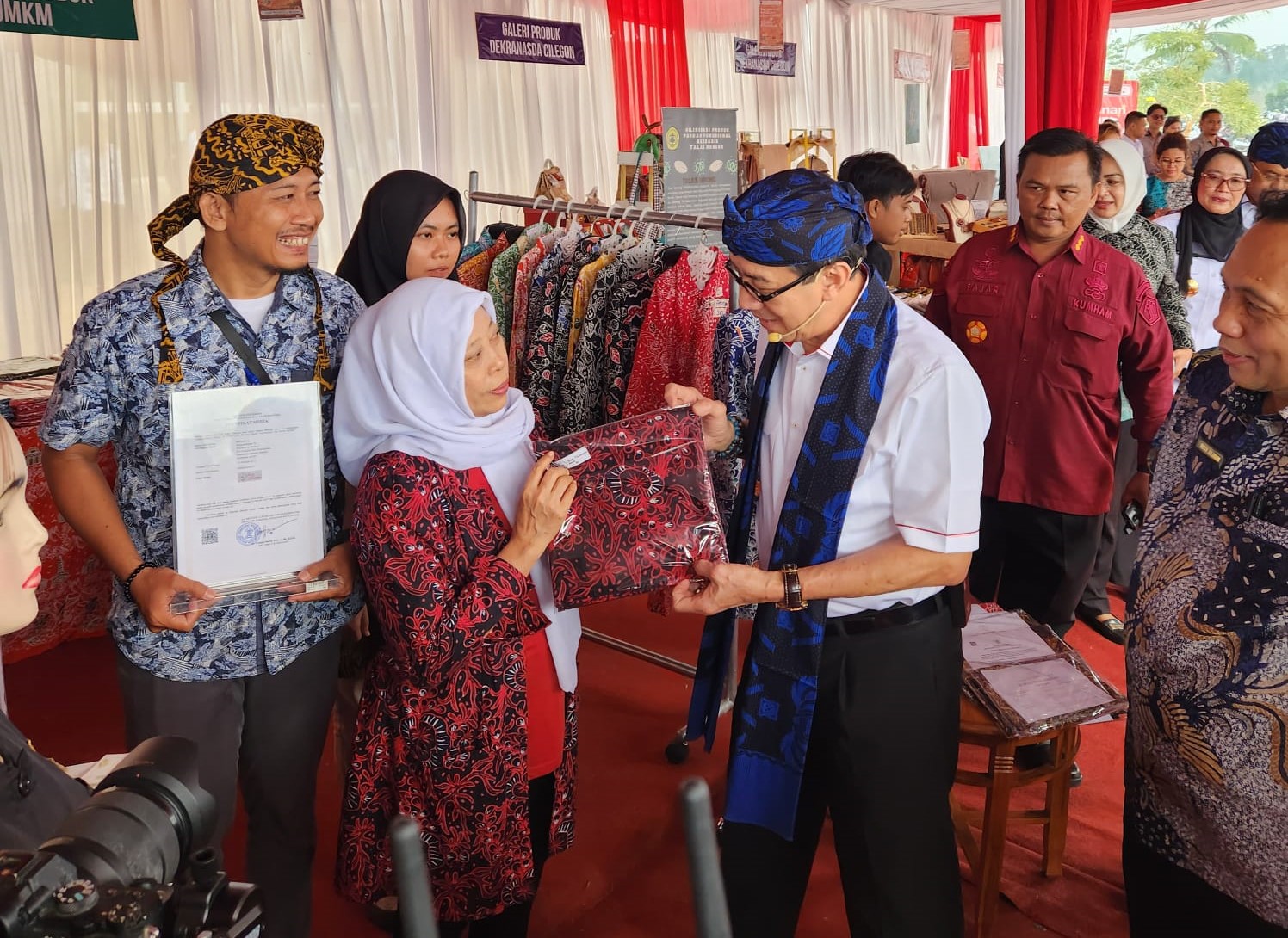 Menteri Hukum dan Hak Asasi Manusia Yasonna H Laoly (ketiga dari kanan).