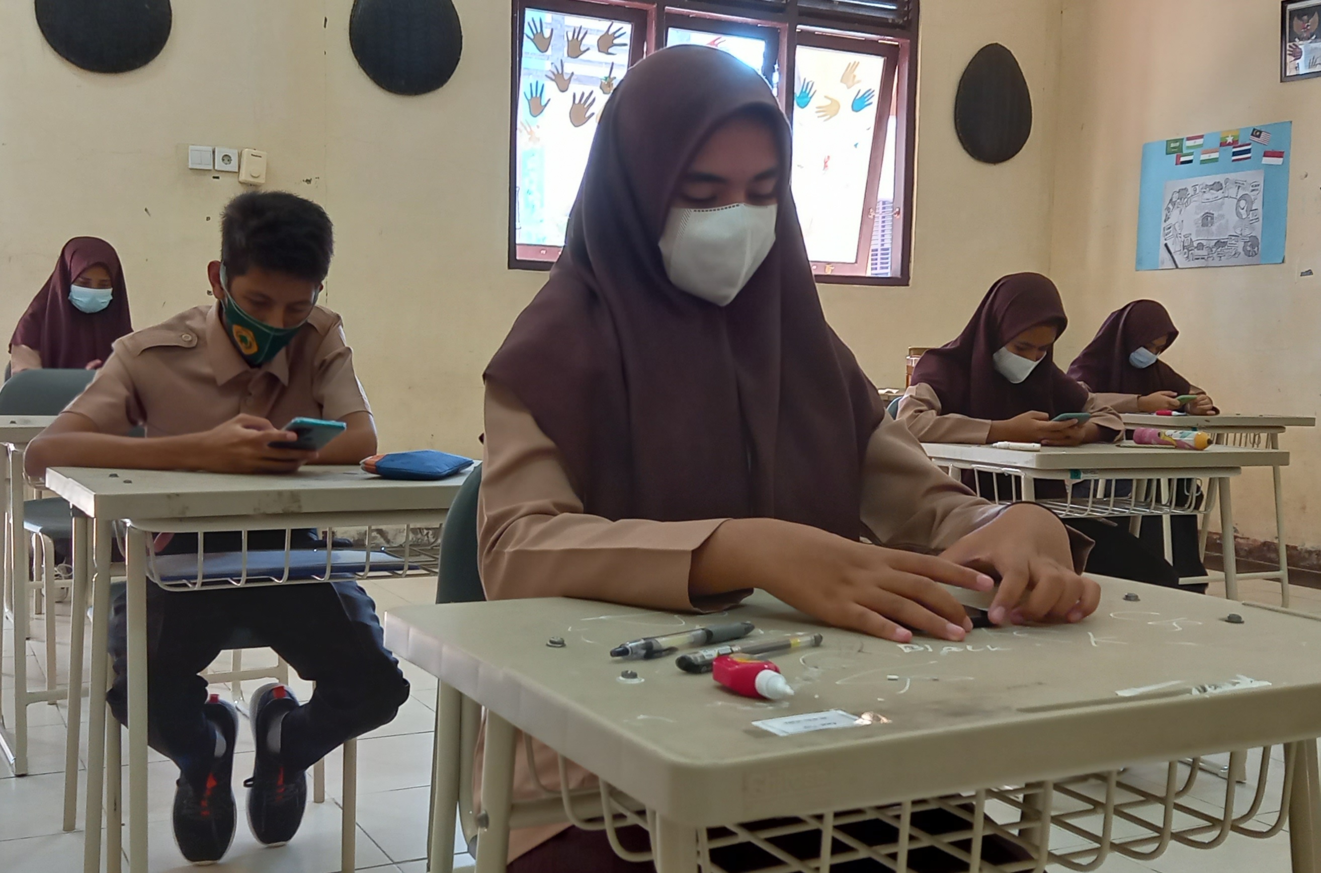 Kabut Asap di Pekanbaru, Disdik: Siswa Wajib Pakai Masker  
