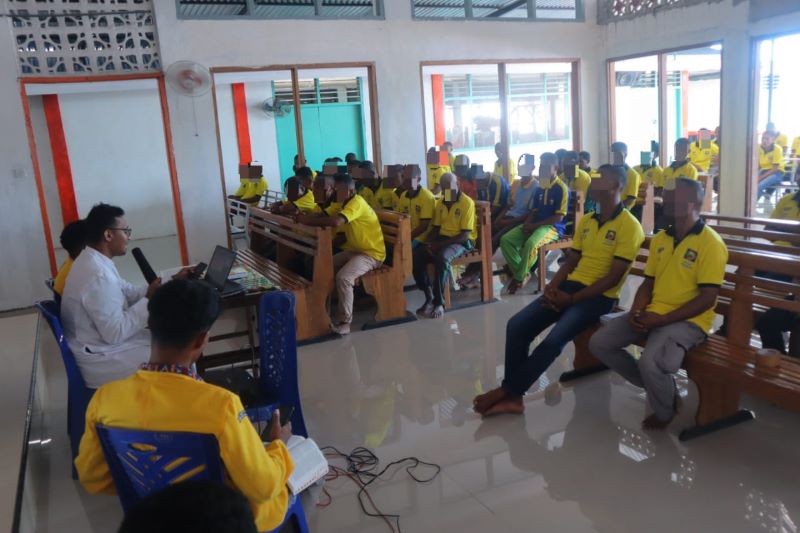 Melalui pembinaan rohani, WBP Rutan Maumere diharapkan bisa mengubah prilakunya.