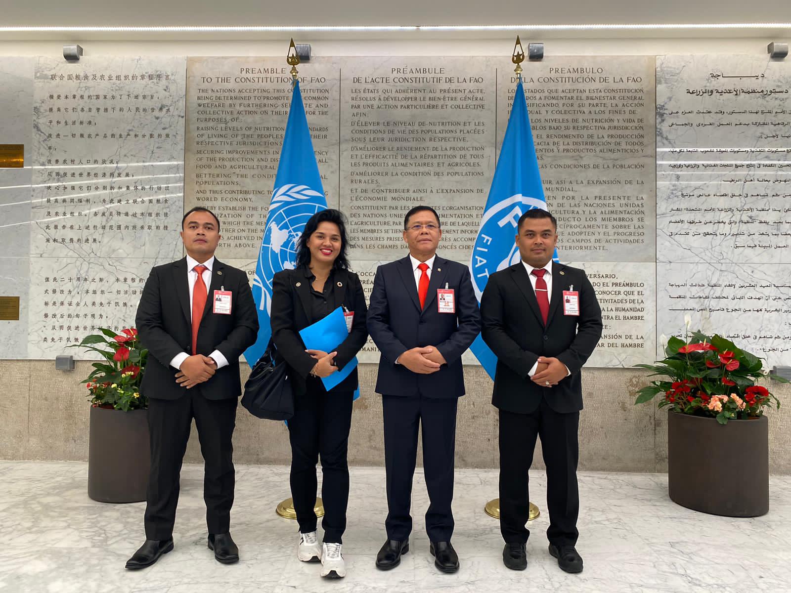  Utusan Khusus Presiden (UKP) RI Bidang Kerja sama Pengentasan Kemiskinan dan Ketahanan Pangan menghadiri CFS di Roma, Italia. 