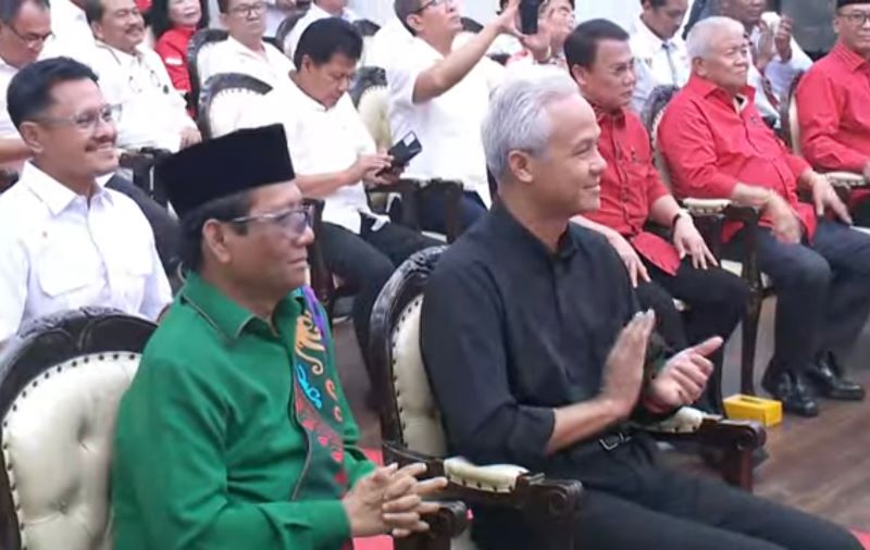 Bakal capres dan cawapres Ganjar Pranowo dan Mahfud MD