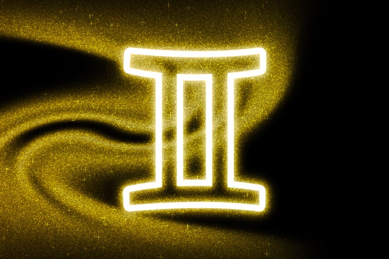 Zodiak gemini memiliki banyak sifat positif dan negatif. Ini sifat-sifatnya.