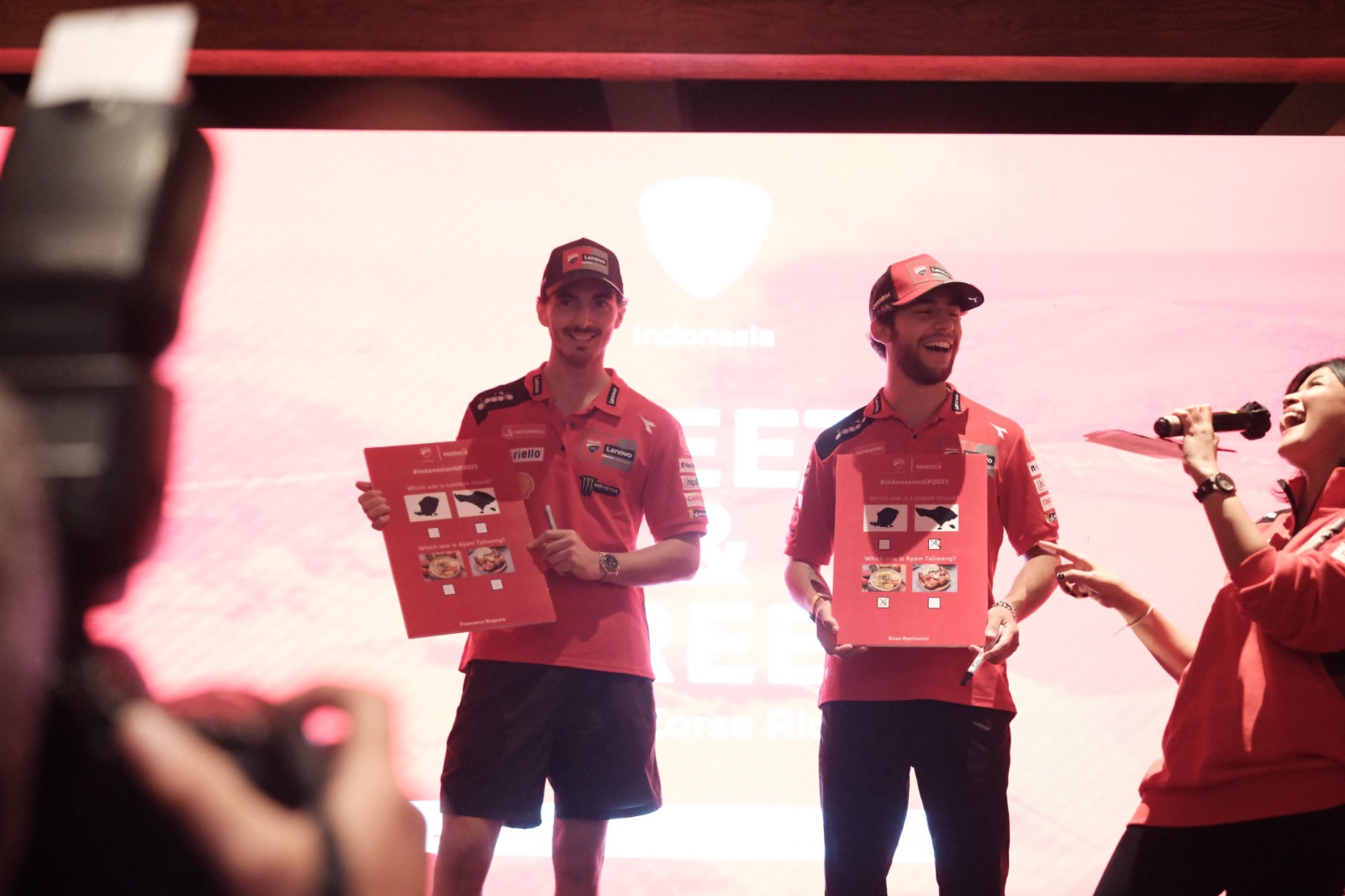 Pembalap Ducati Indonesia Fransesco Bagnaia dan Enea Bastianini saat meet and greet d Jakarta