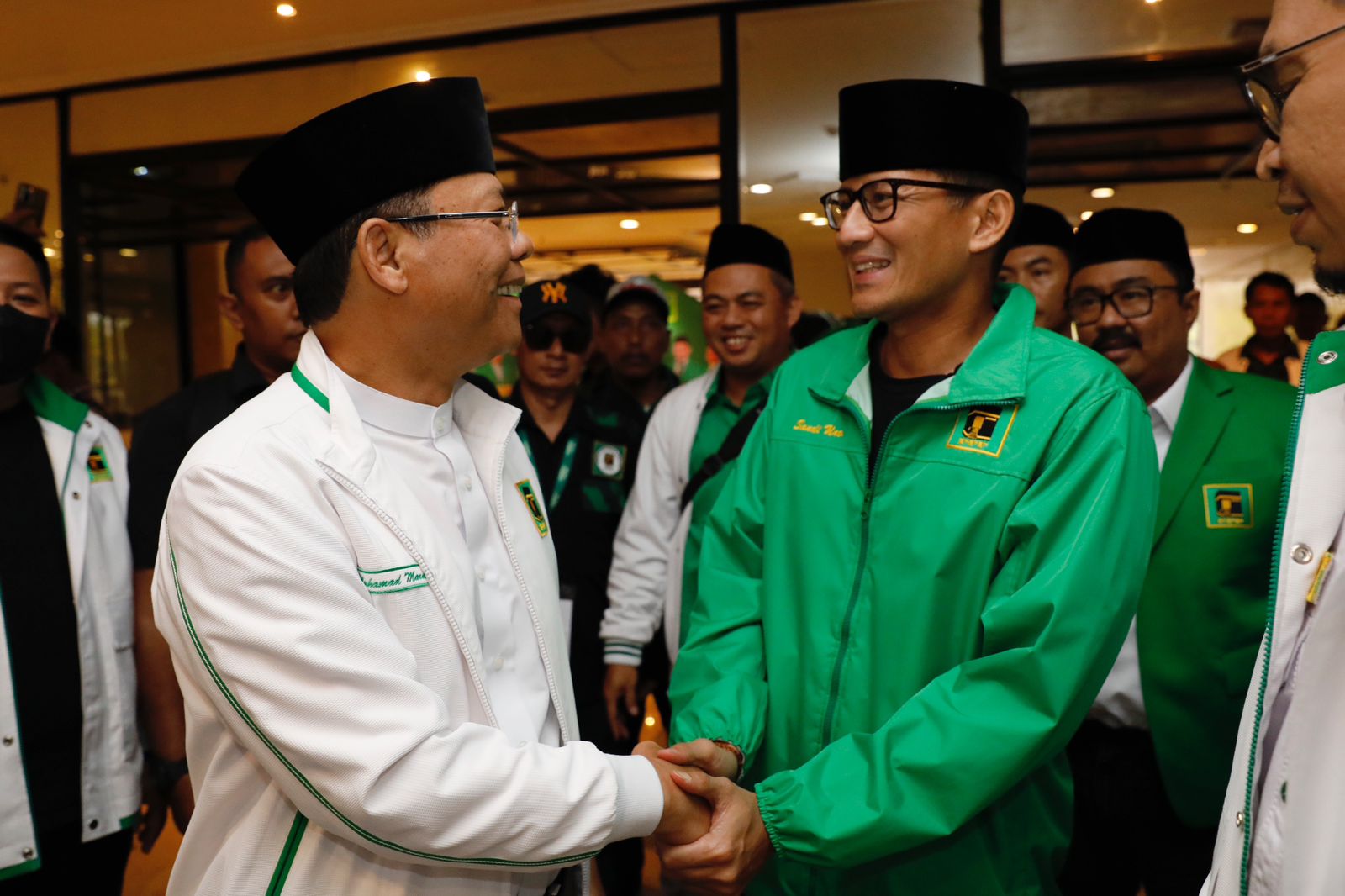 Plt Ketua Umum PPP Muhamad Mardiono bersama Ketua Bappilu PPP Sandiaga Uno di Bimtek DPRD PPP