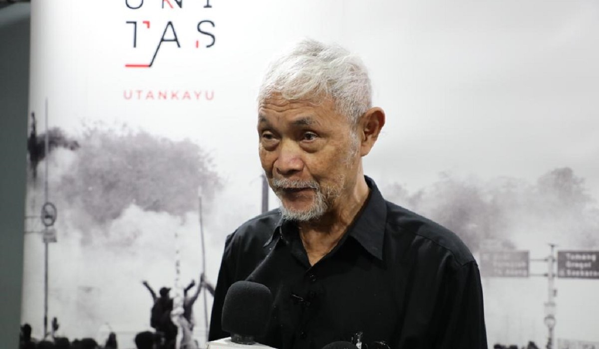 Goenawan Mohamad usai diskusi Demokrasi dan Ancaman Terhadapnya