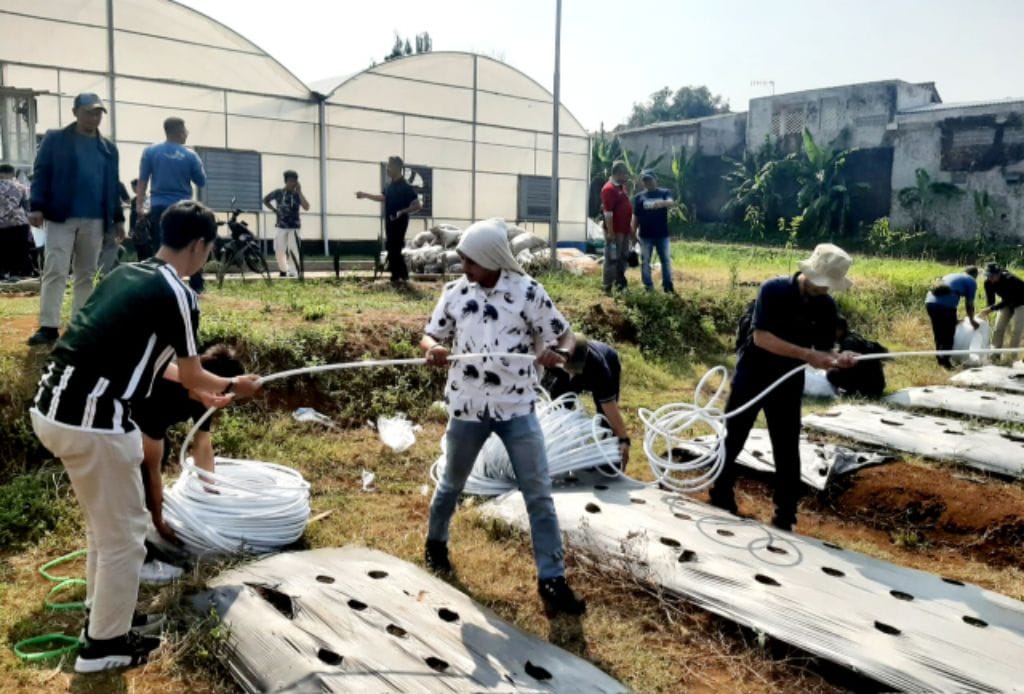 Polbangtan Kementan Kawal Petani Milenial  di Jabar Implementasi Smart Farming