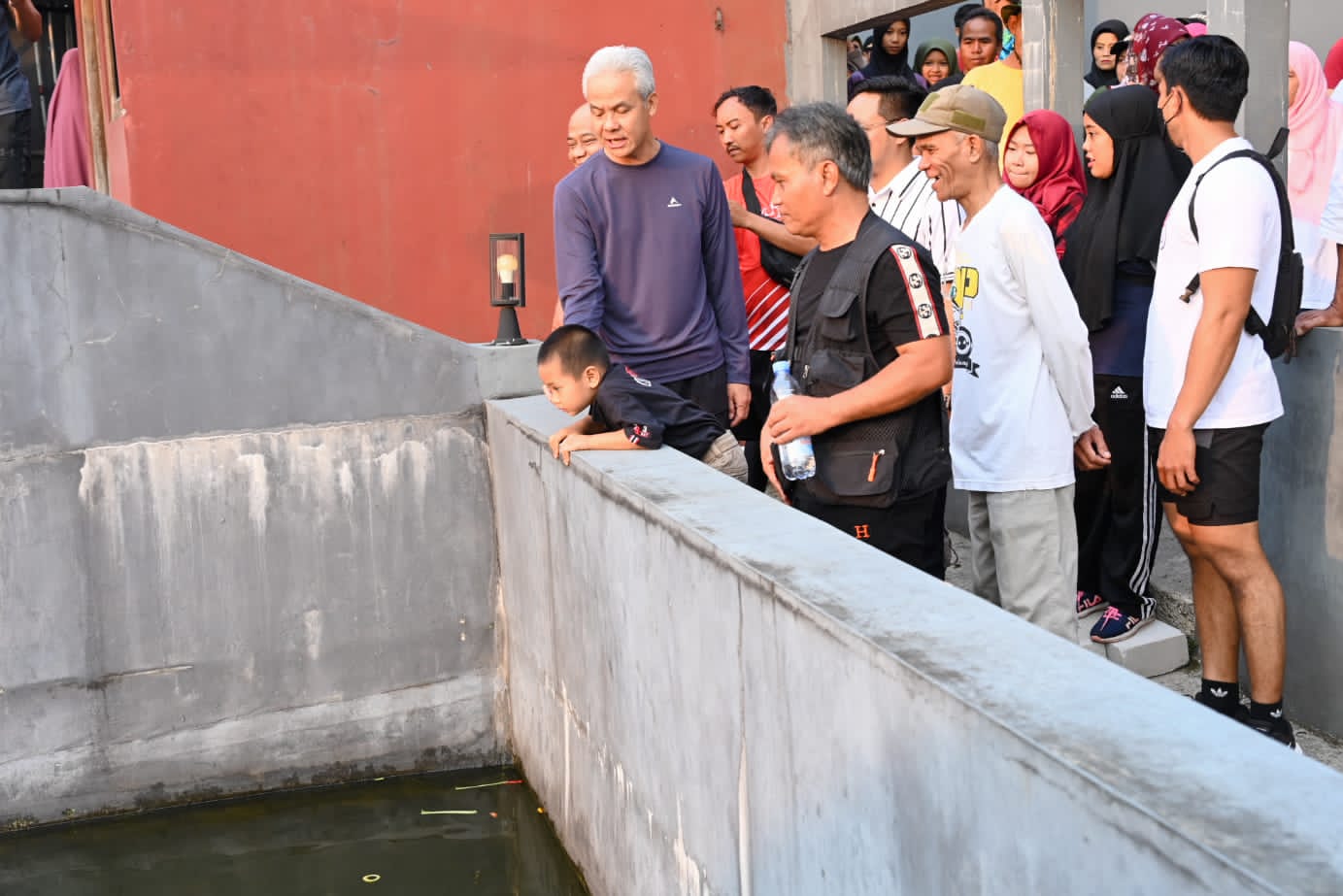 Bacapres Ganjar Pranowo mengunjungi Jimmy Hantu Foundation di Bogor, Jawa barat