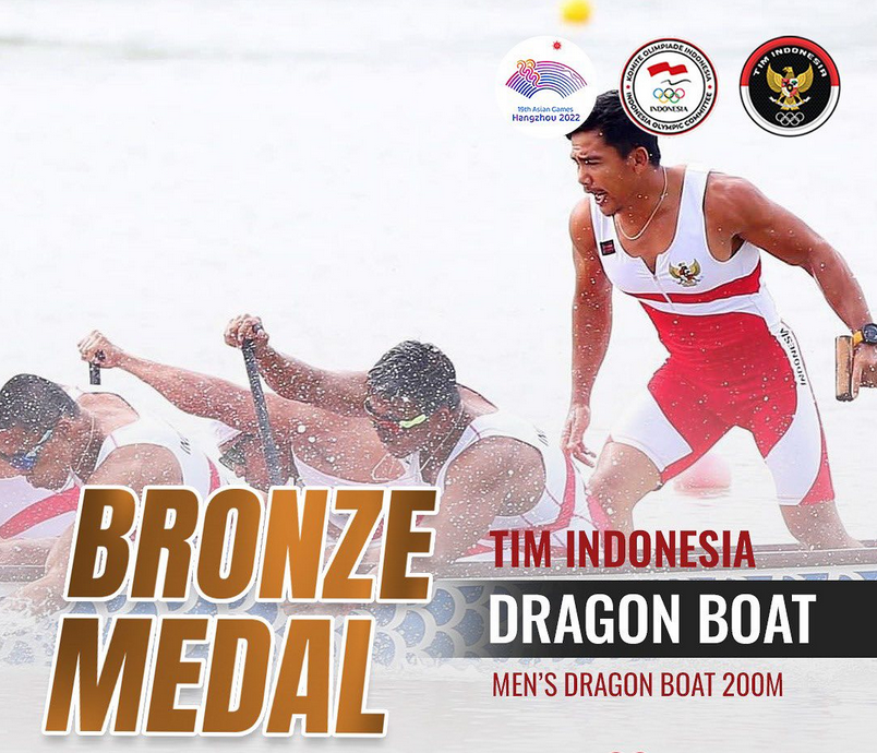 Dua medali perunggu disumbangkan dari cabang olahraga dragon boat alias perahu naga nomor 200 meter putra dan putri.