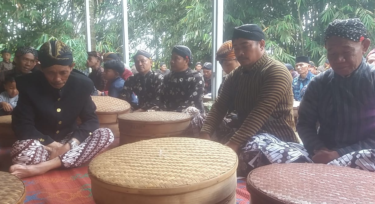 Tradisi Tenongan Nyadran/ruwat Laku Sikramat