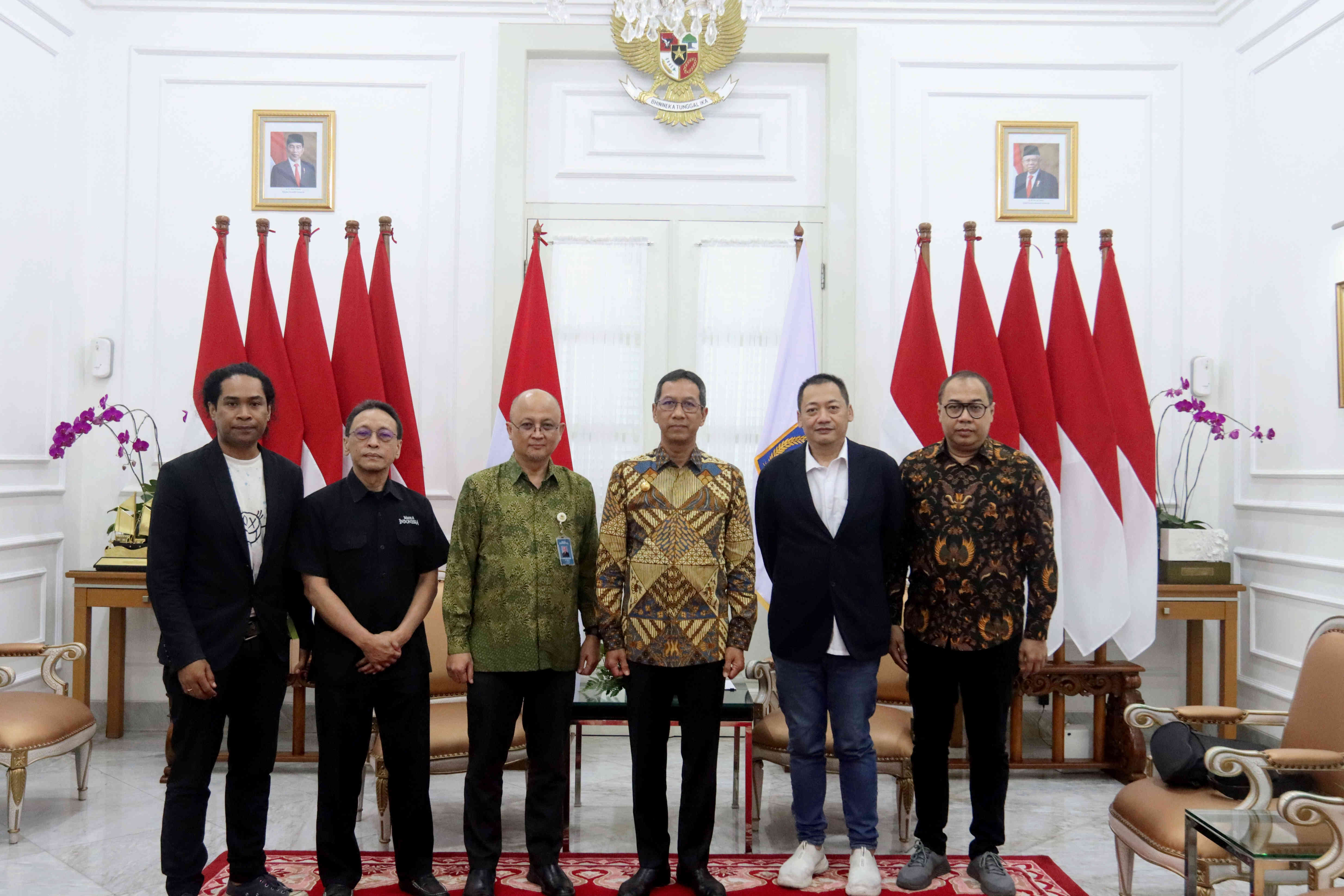 Pj Gubernur DKI Jakarta Heru Budi Hartono menyambut kunjungan rombongan Media Indonesia