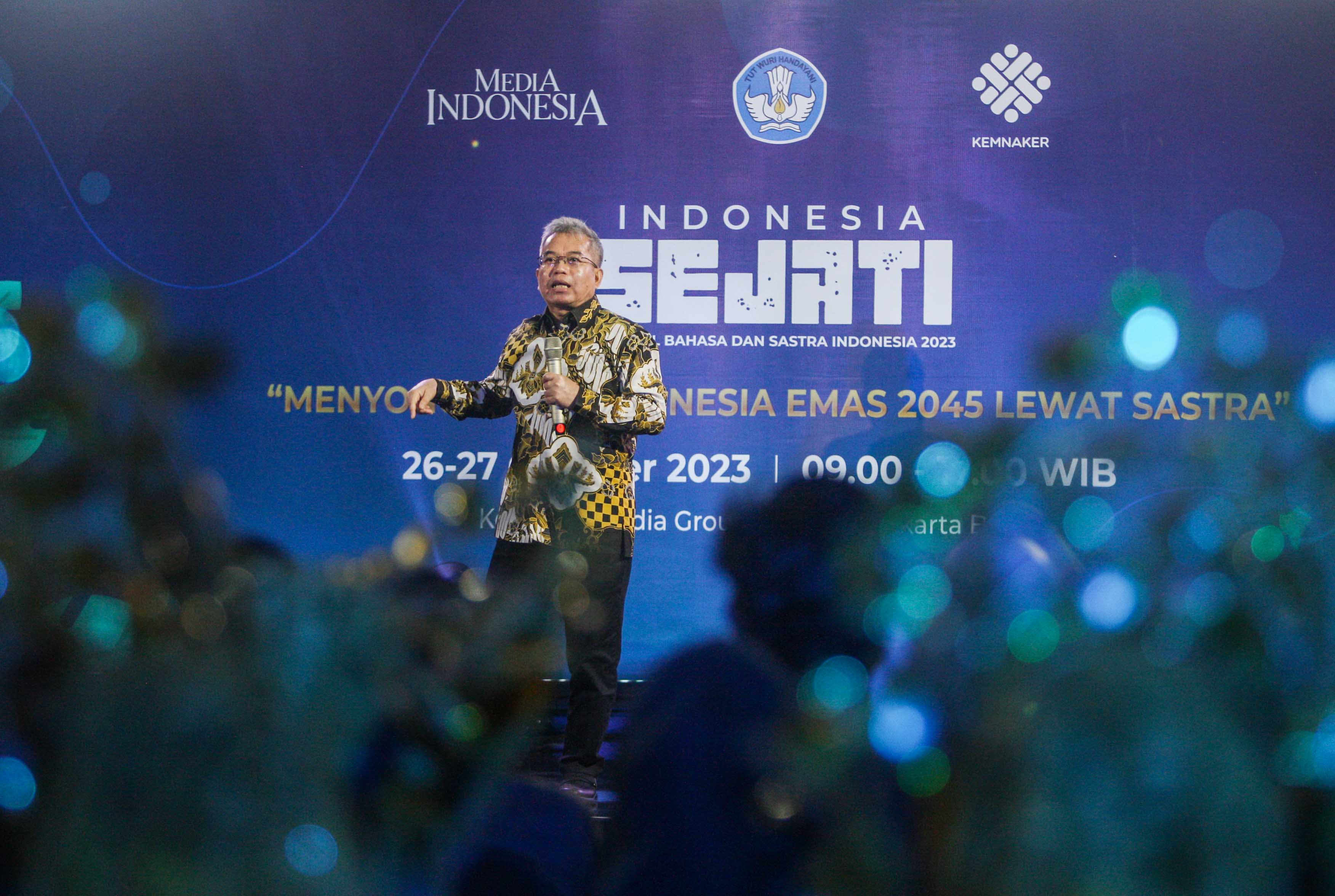 Cendikiawan Yudi Latief di Festival Bahasa dan Sastra Indonesia