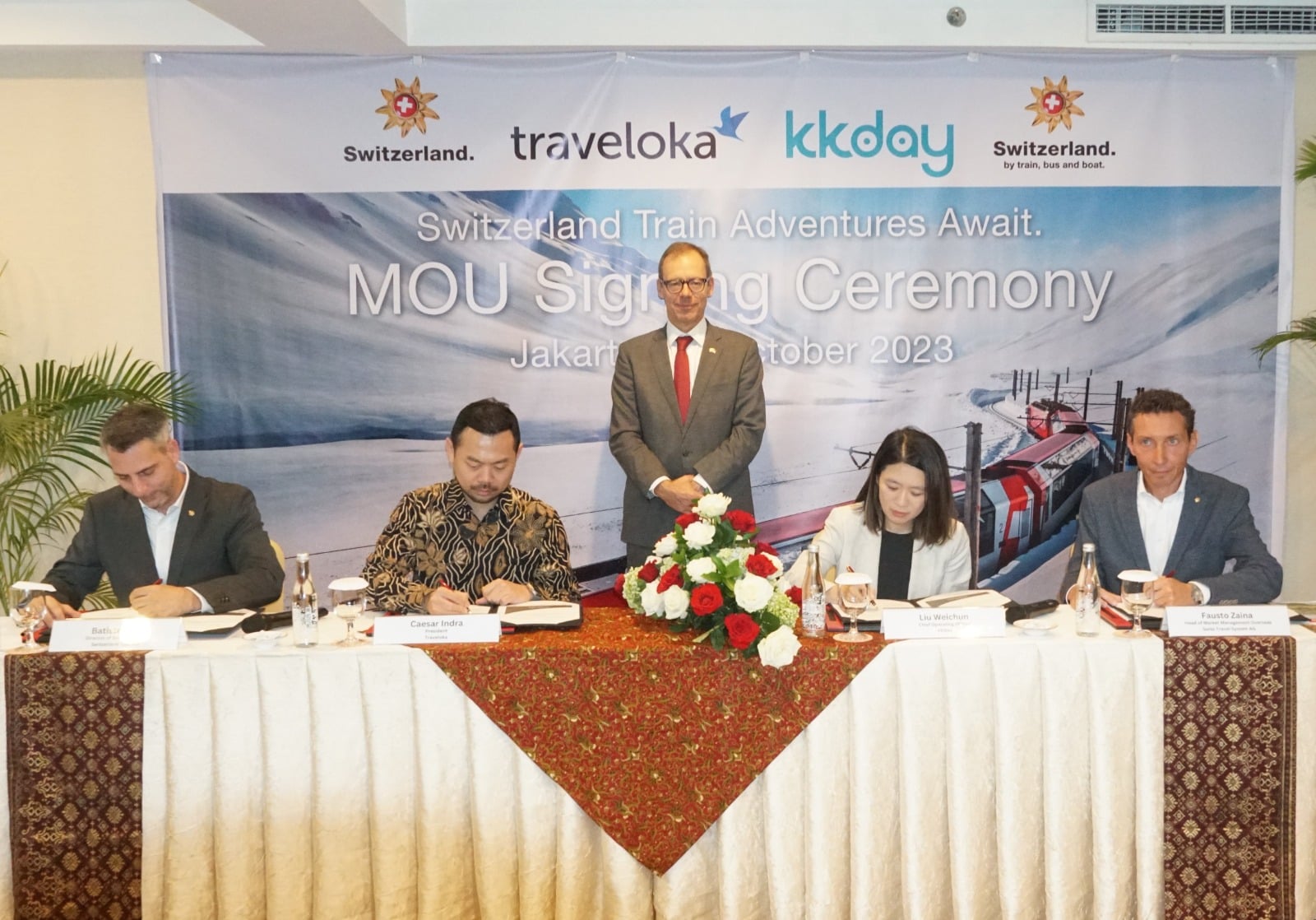 Penandatanganan Nota Kesepahaman (MoU) Traveloka dengan  Switzerland Tourism, Swiss Travel System AG, dan KKday.