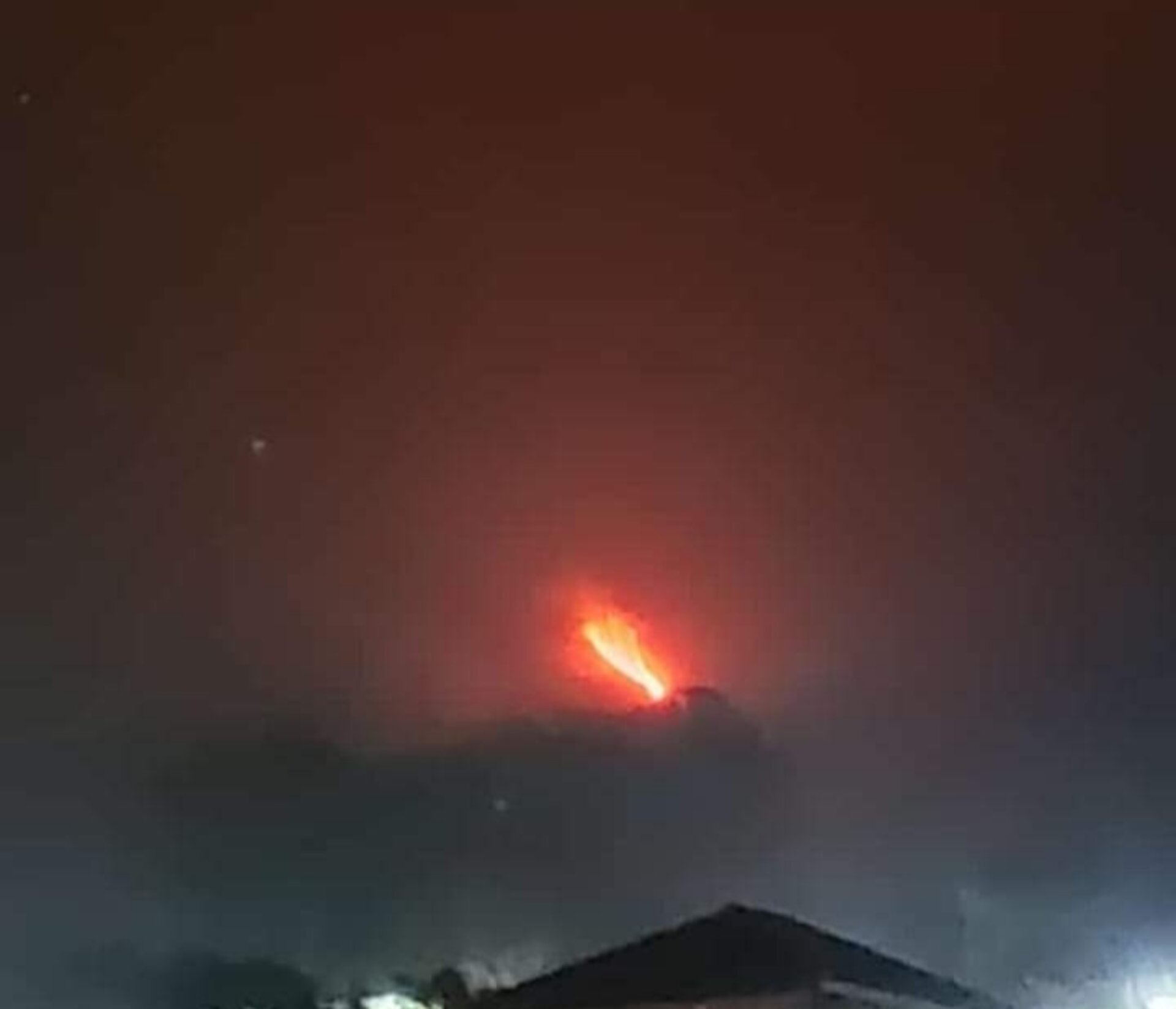 Kebakaran yang melanda Gunung Ungaran, Kabupaten Semarang.