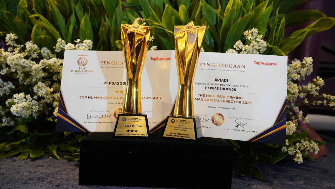 Dua troifi yang diraih PGN, TOP Human Capital Awards 2023 3 Stars dan The High Performing Human Capital Director 2023 