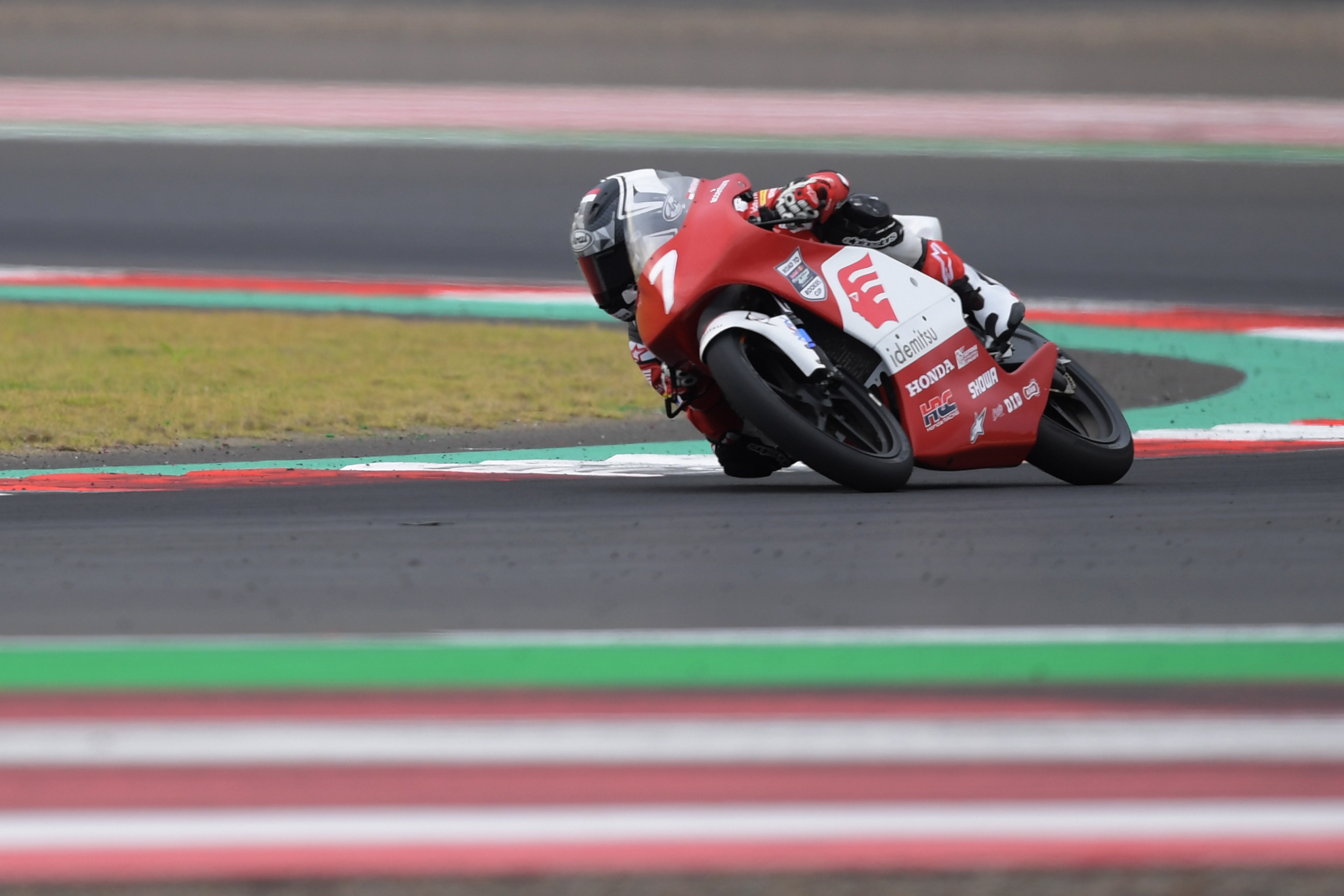 Pembalap Indonesia Veda Ega Pratama di balapan Asia Talent Cup