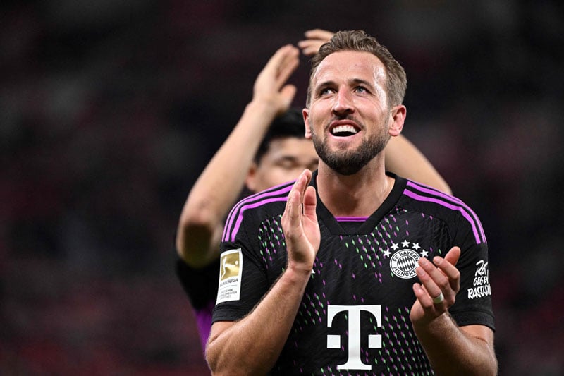 Harry Kane berhasil menyumbang gol untuk kemenangan 3-1 Bayern Muenchen atas Mainz.