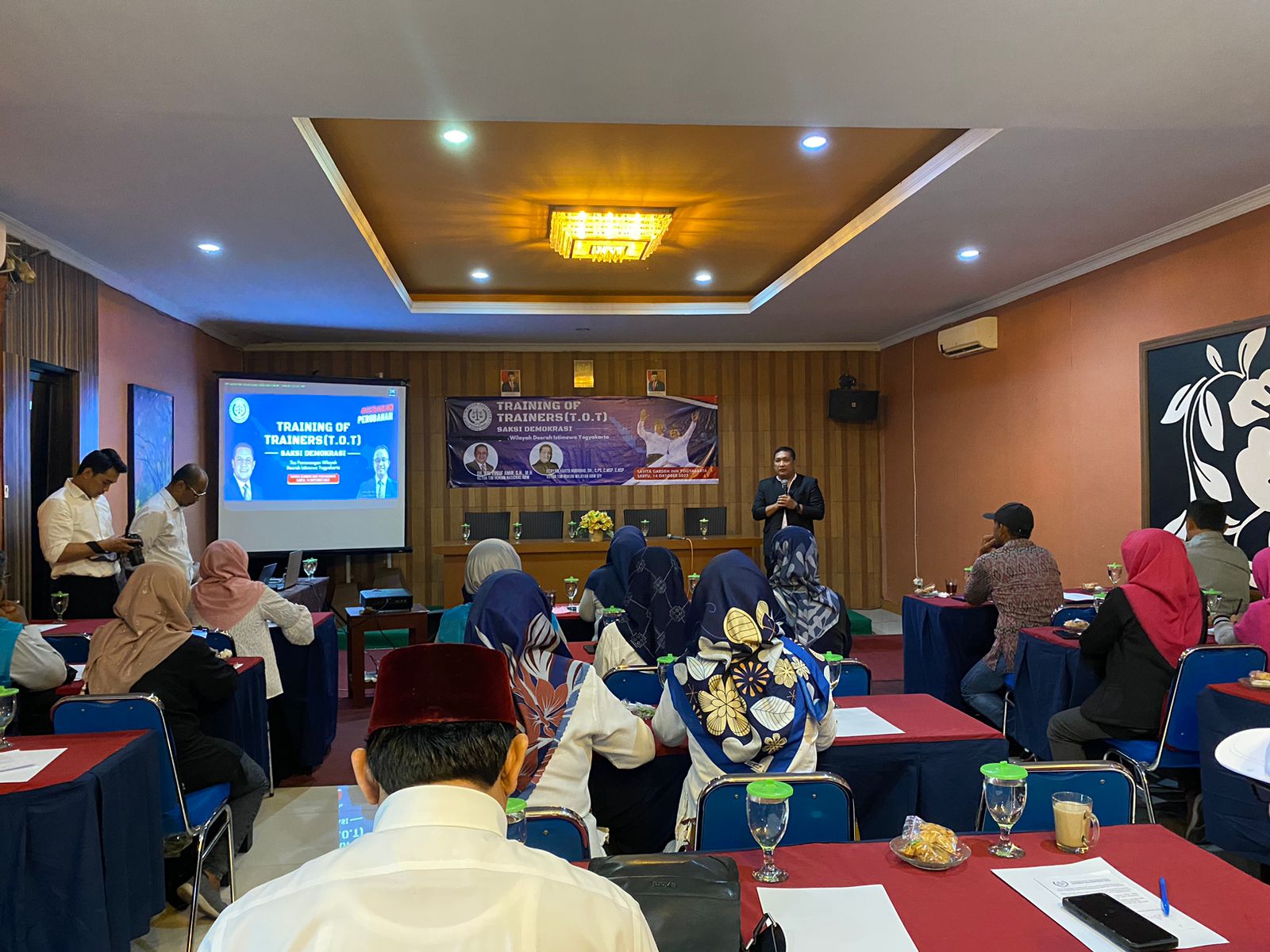  Acara 'Training of Trainers Saksi Demokrasi' (TOT Saksi Demokrasi) di Yogyakarta, pada Sabtu (14/10). 