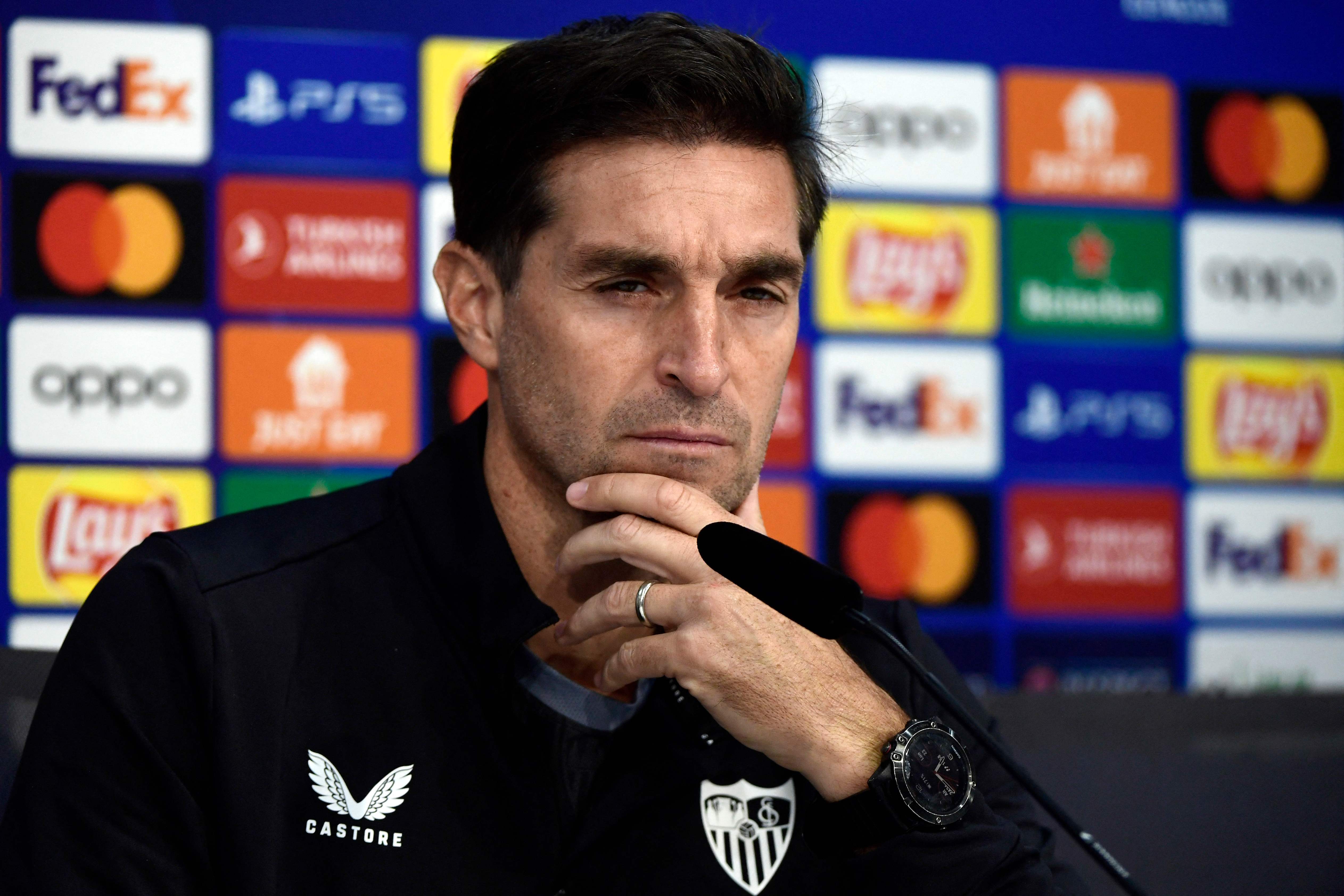 Pelatih Sevilla Diego Alonso