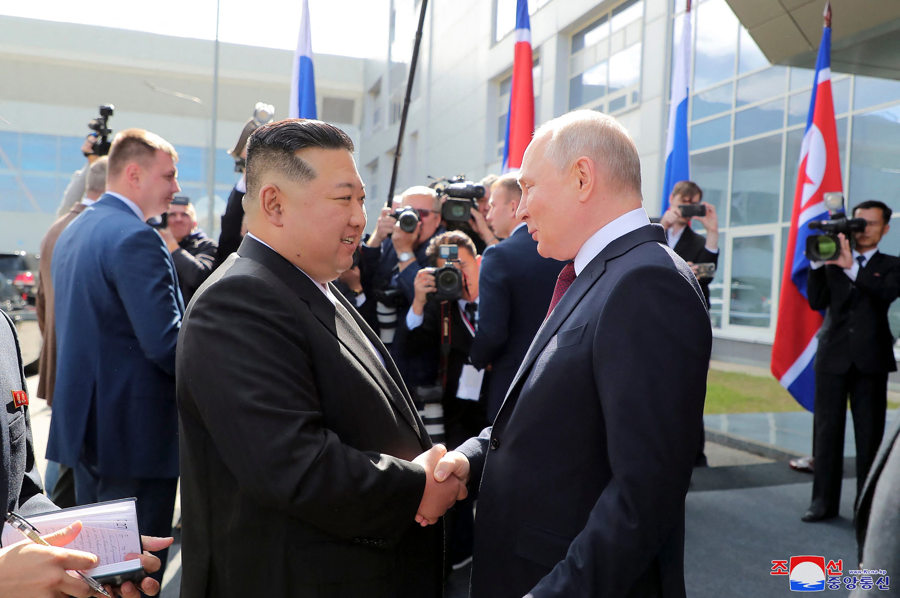 PEMIMPIN Korea Utara Kim Jong Un dan Presiden Rusia Vladimir Putin.