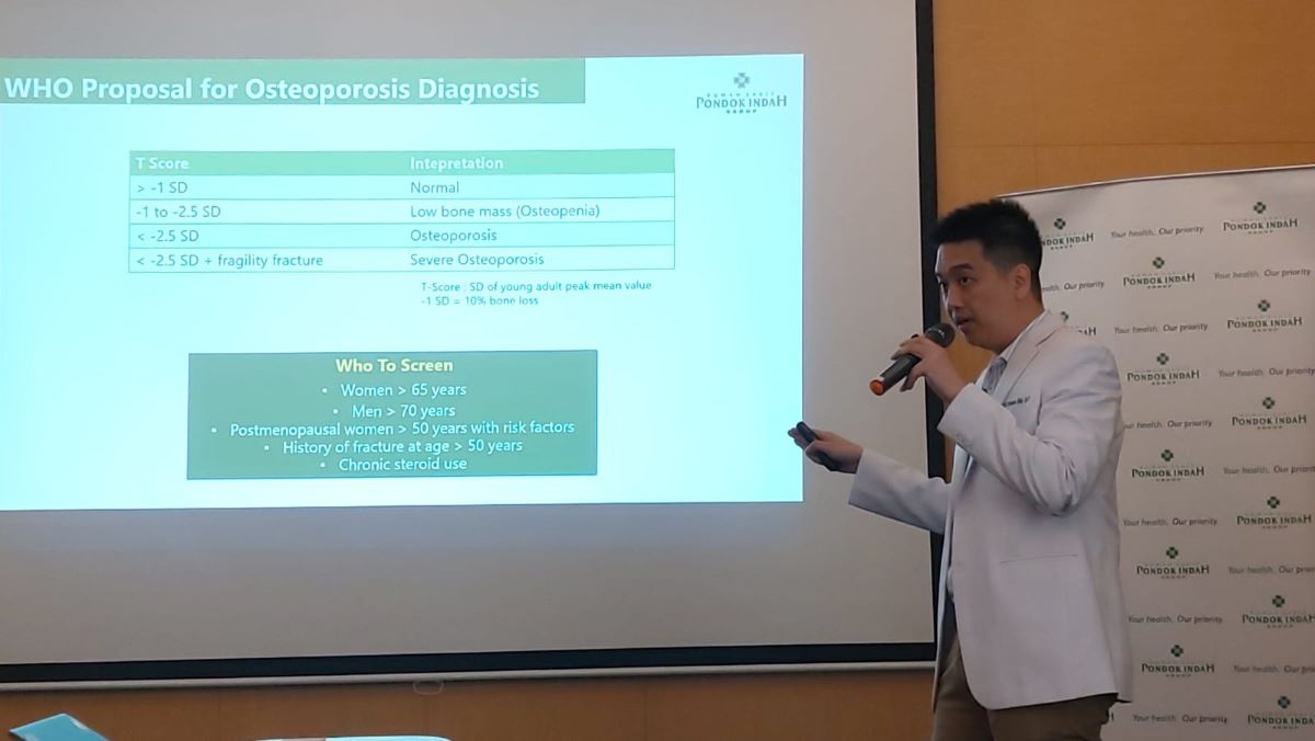 Osteoporosis dikenal menjadi sebagai silent diseas yang sering tidak terdeteksi sampai orang tersebut mengalami patah tulang.