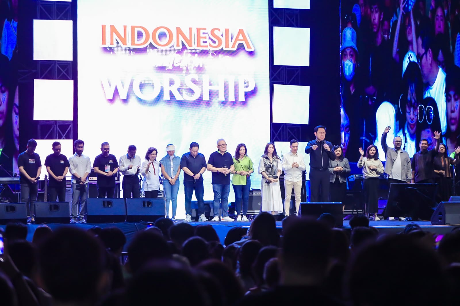 Acara konser musik rohani bertajuk Indonesia United in Worship.