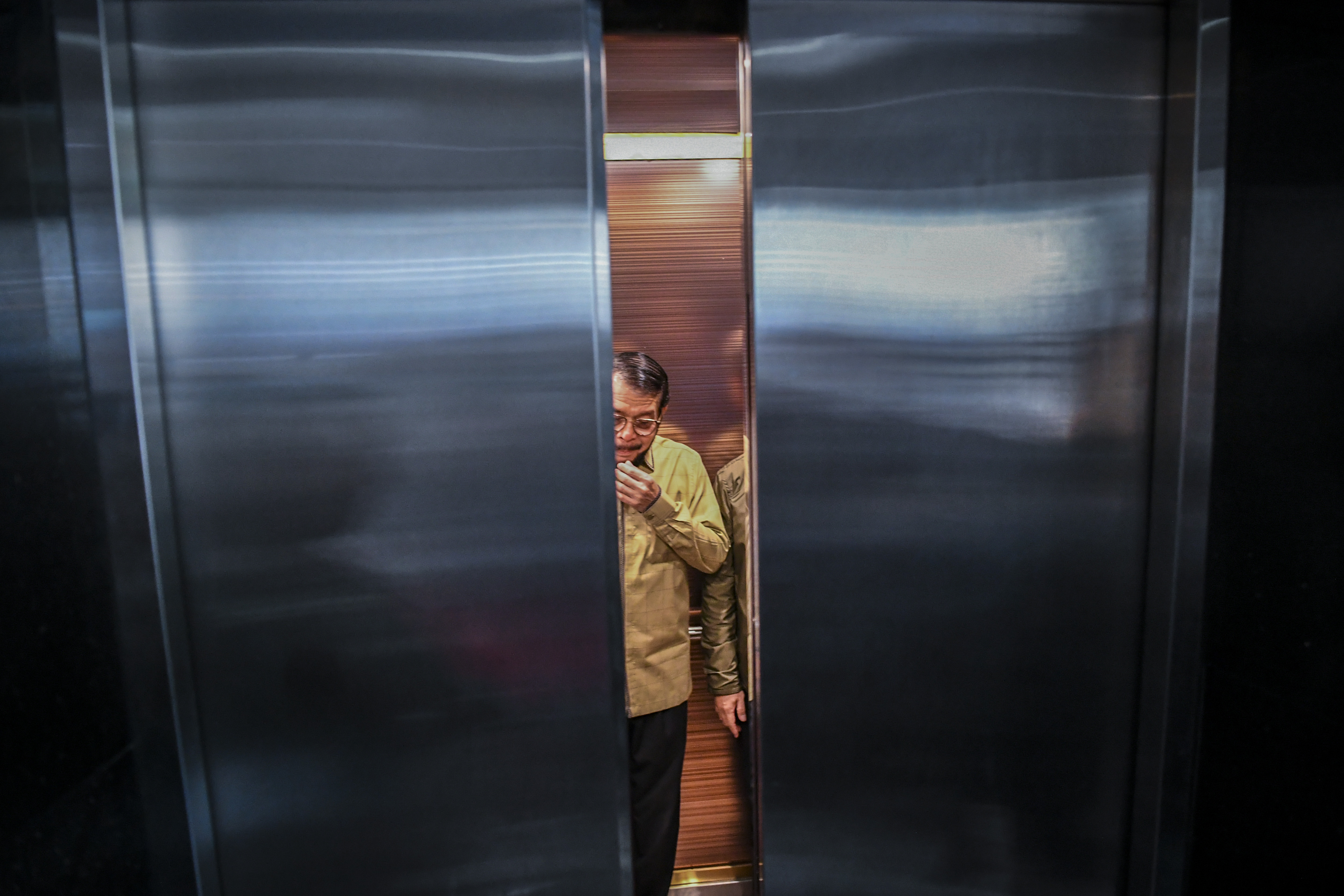 Ketua MK Anwar Usman saat menjalani pemeriksaan Majelis Kehormatan MK