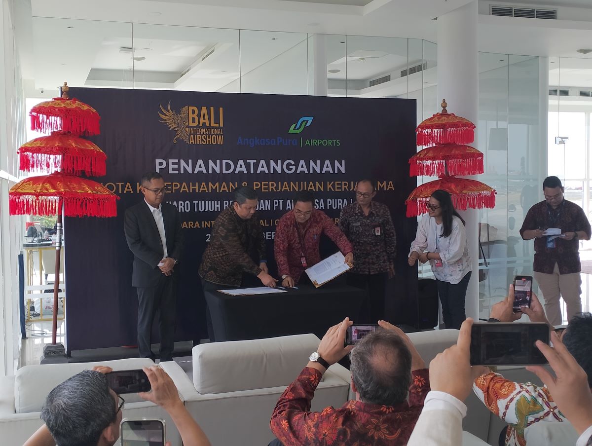 penandatanganan kerja sama PT Angkasa Pura I Bandar Udara Internasional I Gusti Ngurah Rai Bali kerja dan PT Inaro Tujuh Belas