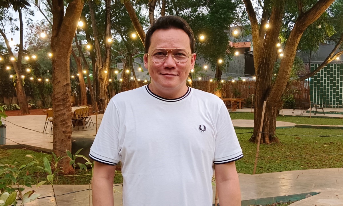 Dudy, produser film horor Gerbang Setan.